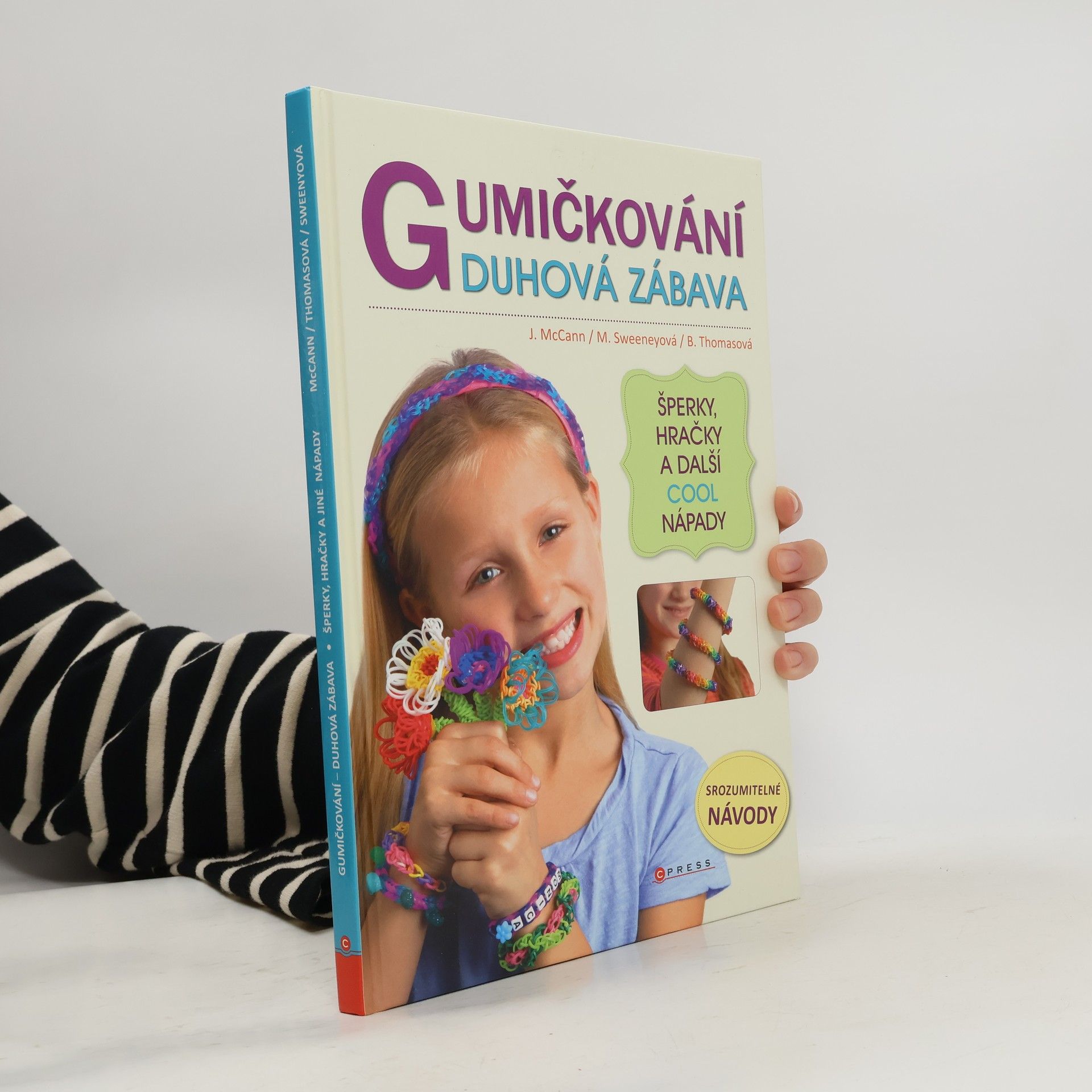 John McCann Gumičkování. Duhová zábava