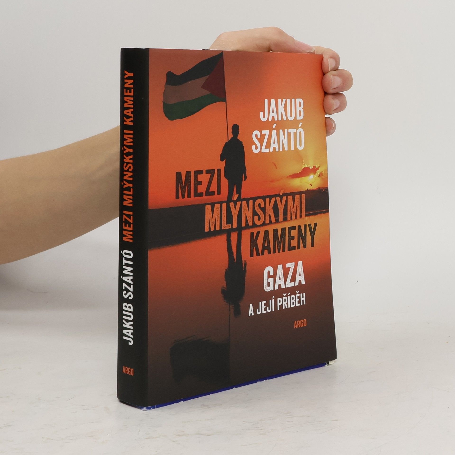 Mezi mlýnskými kameny. Gaza a její příběh