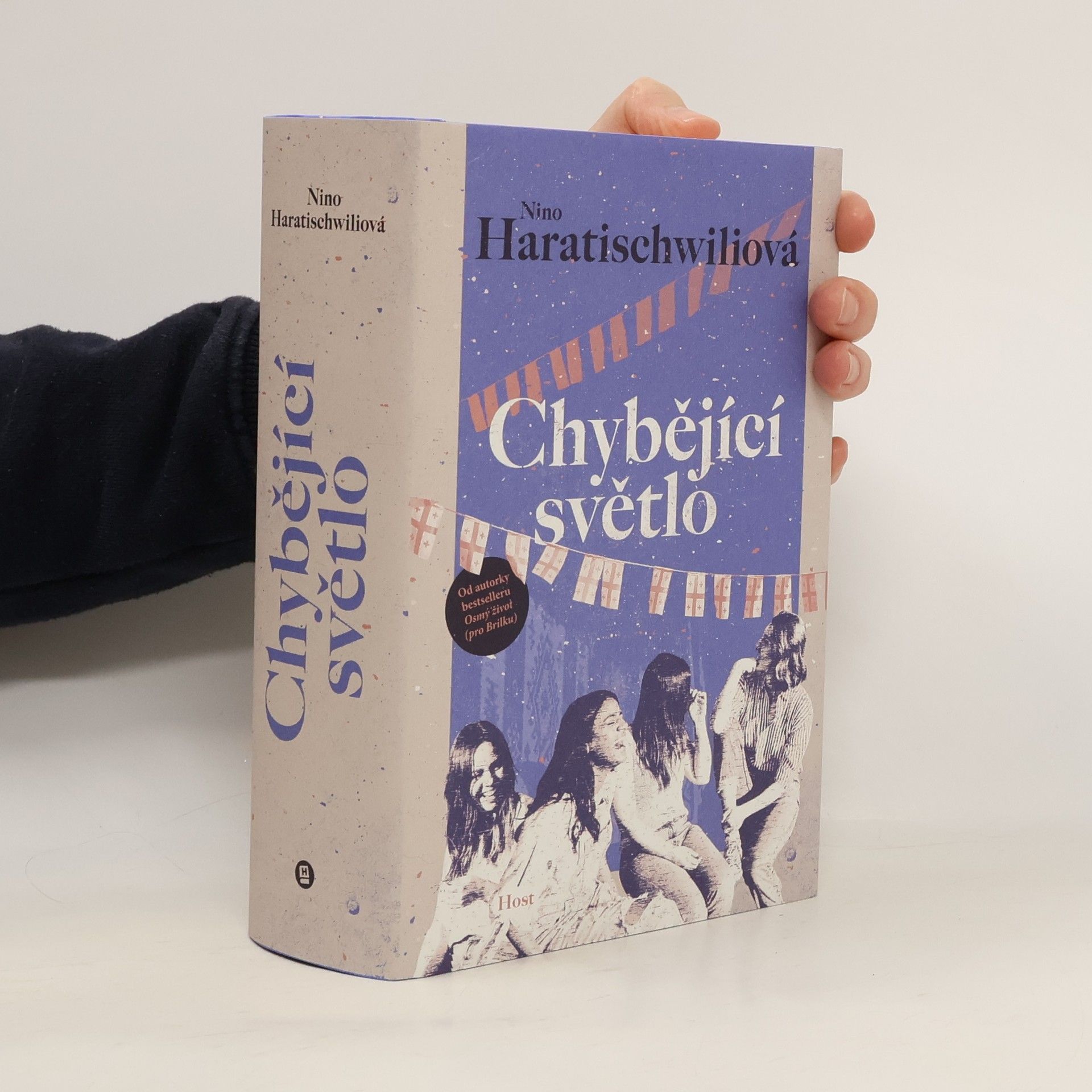 Nino Haratischwili Chybějící světlo