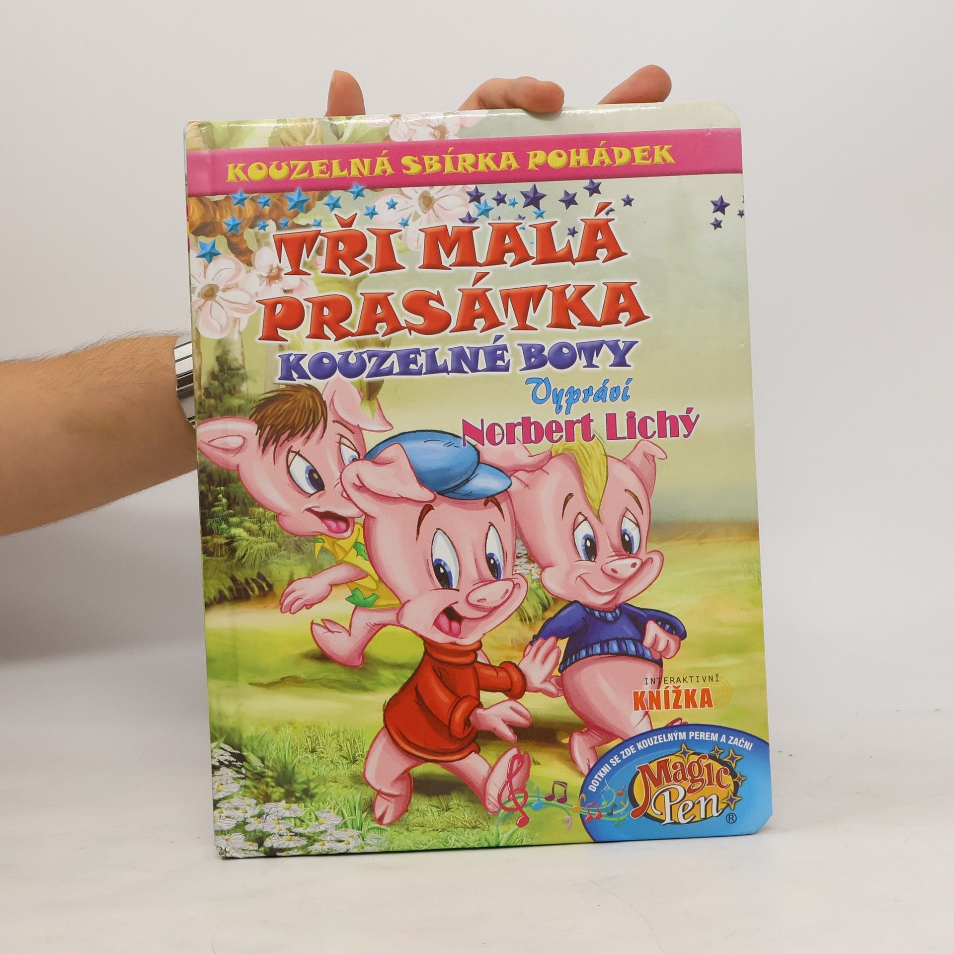 Collectif d'auteurs Tři malá prasátka, Kouzelné boty - interaktivní knížka
