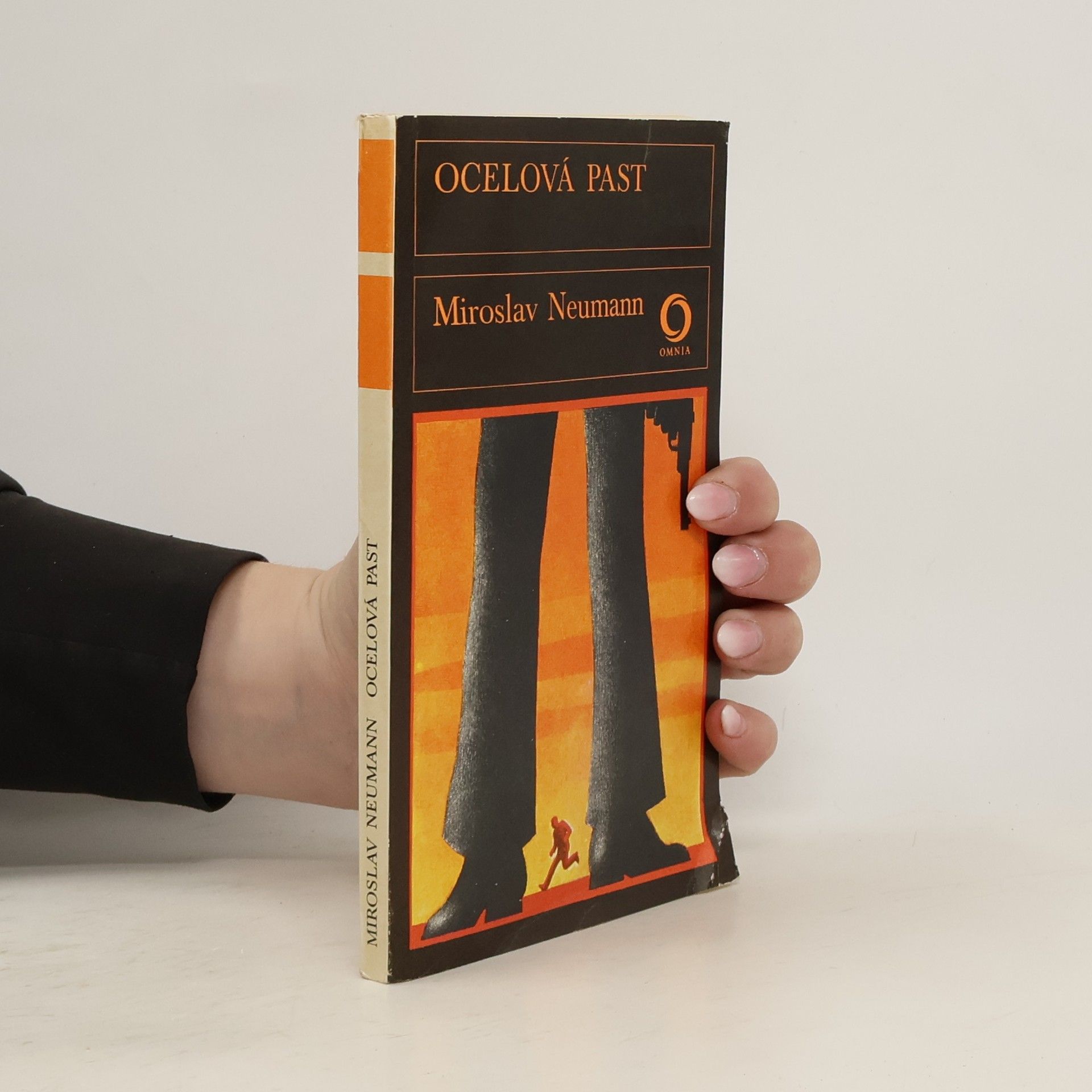Miroslav Neumann Ocelová past