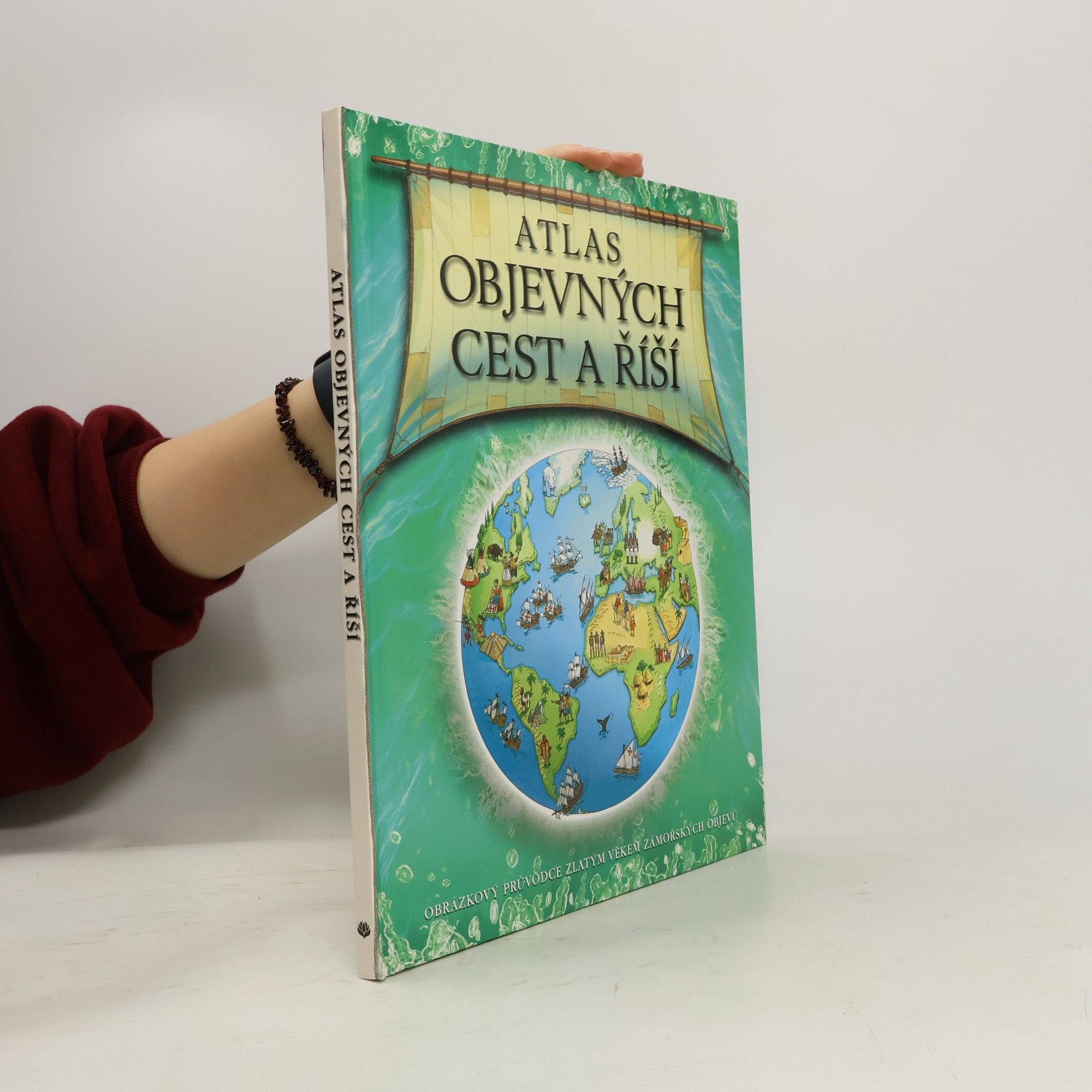 Simon Adams Atlas objevných cest a říší