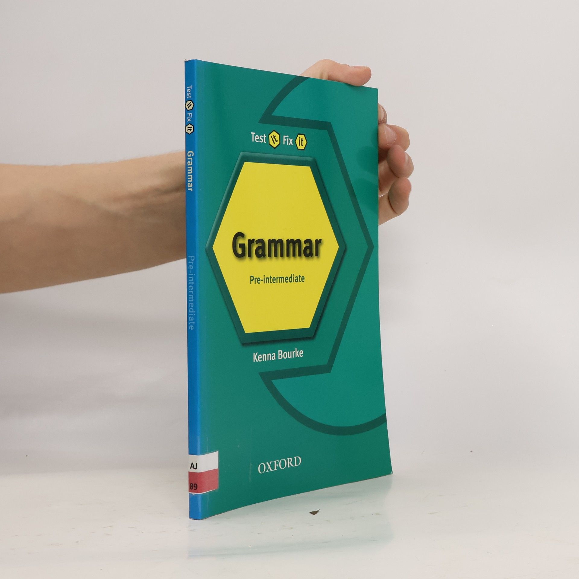 Kenna Bourke Grammar : pre-intermediate