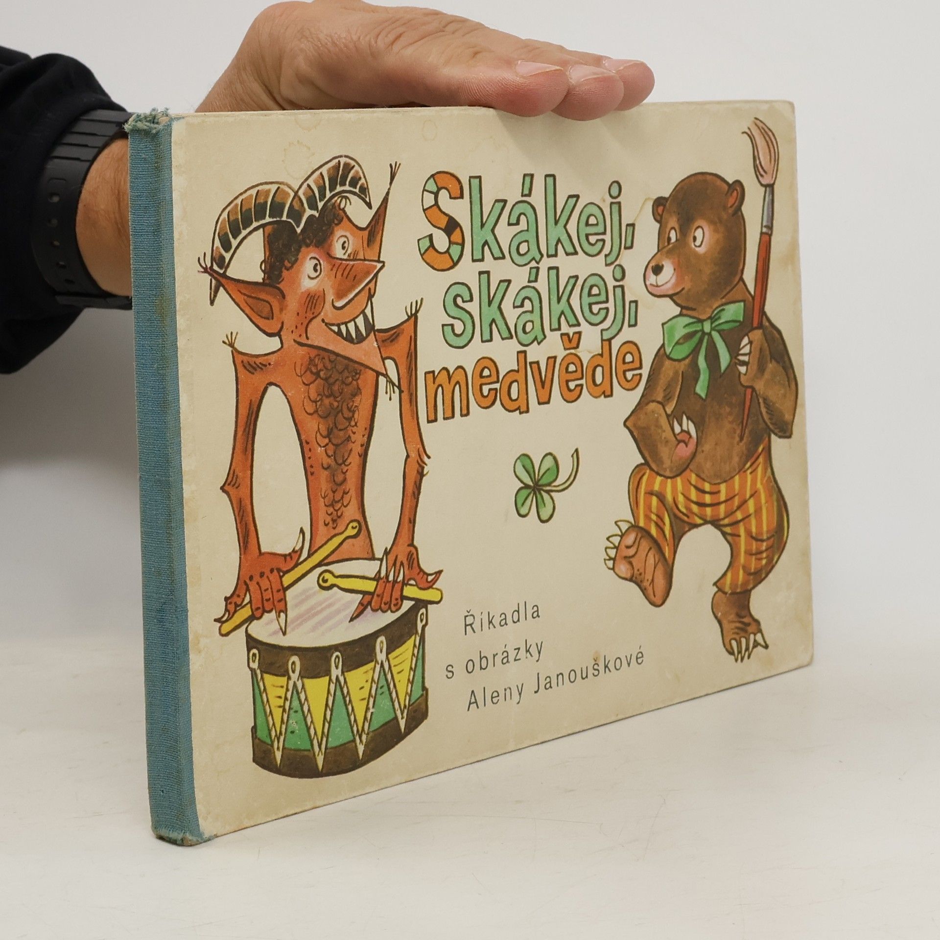 Alena Janoušková Skákej, skákej mědvěde