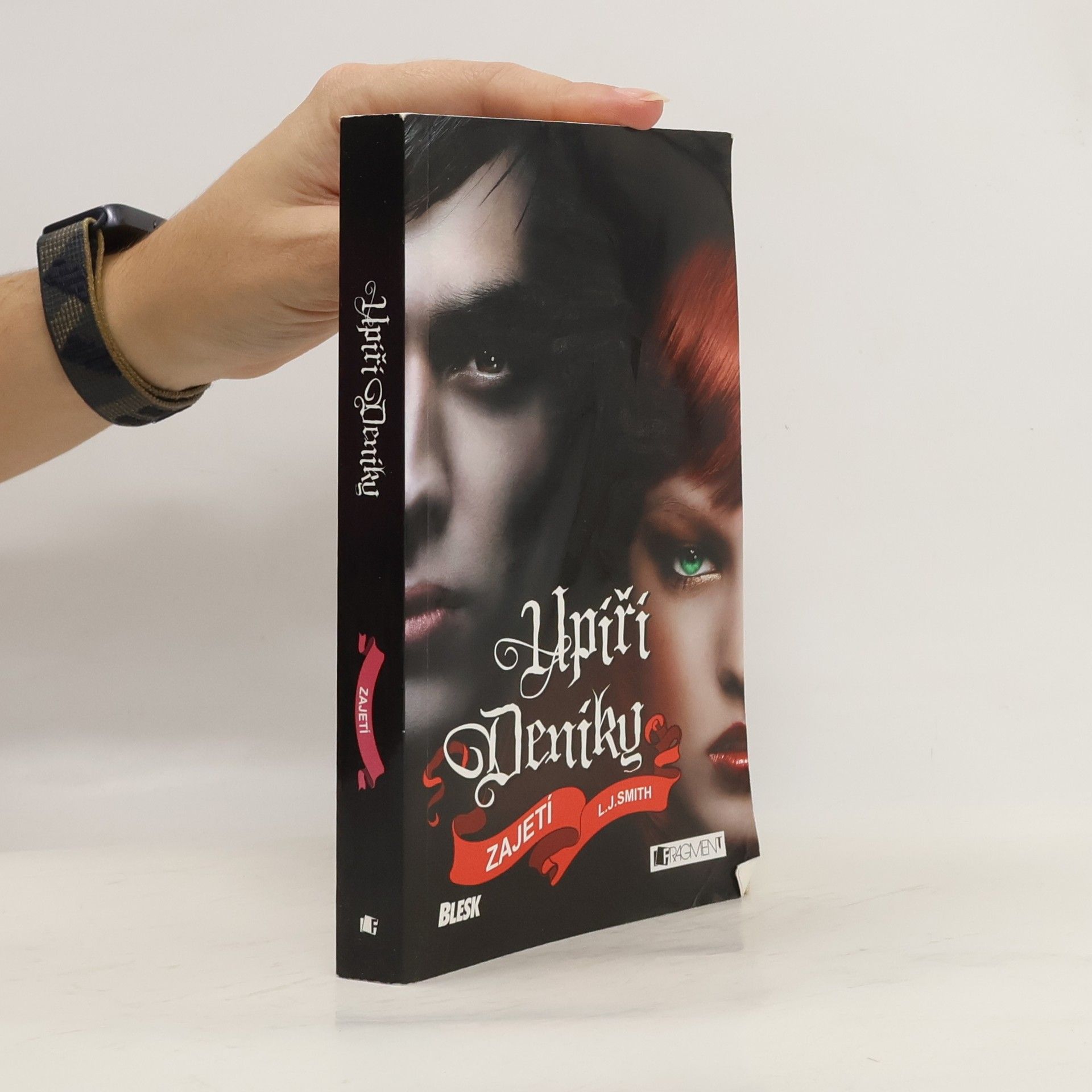 Upíří deníky. Zajetí. 7. díl