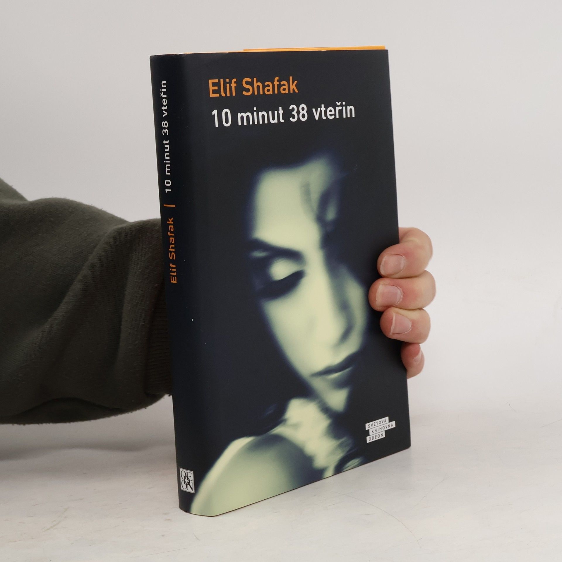 Elif Shafak 10 minut 38 vteřin