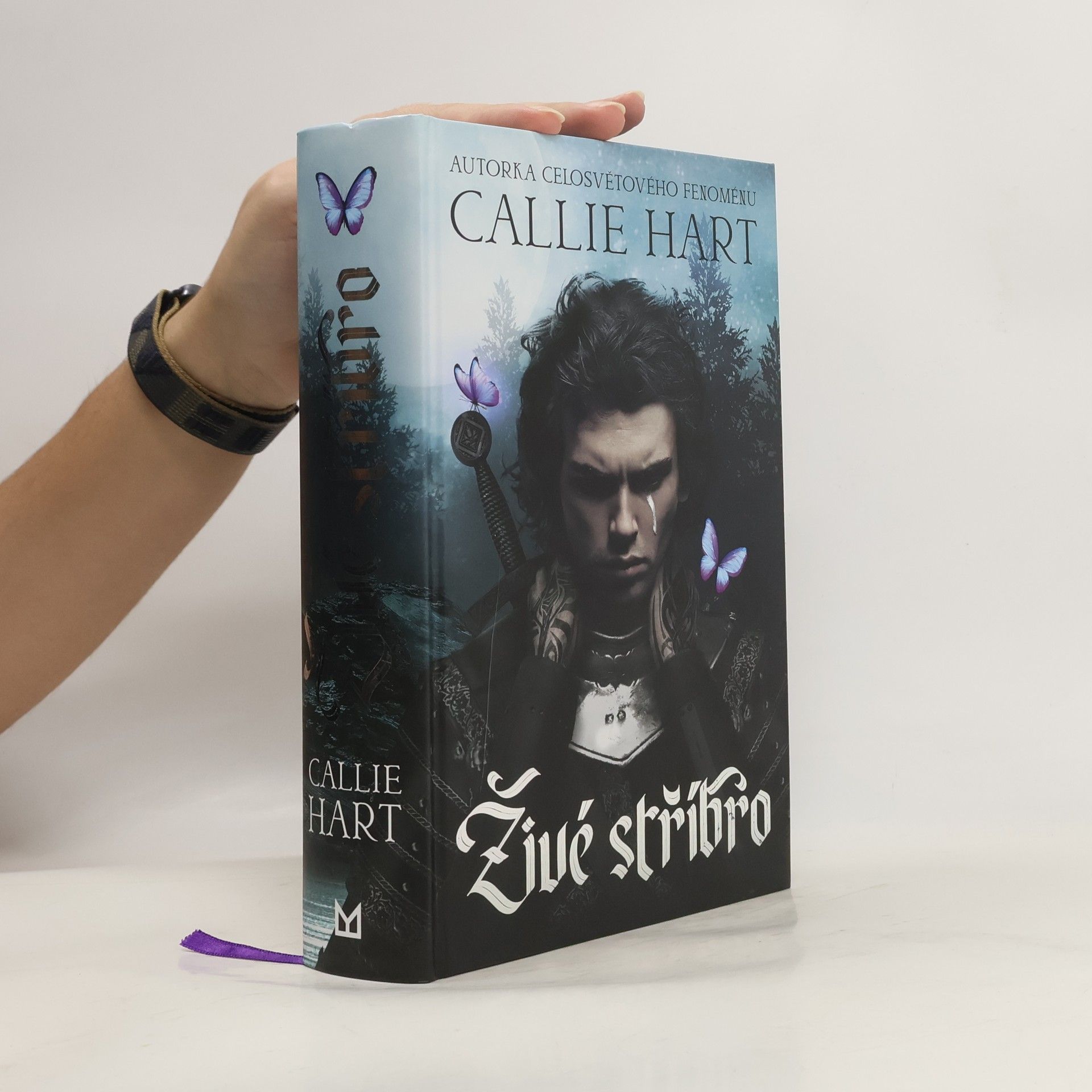 Callie Hart Živé stříbro