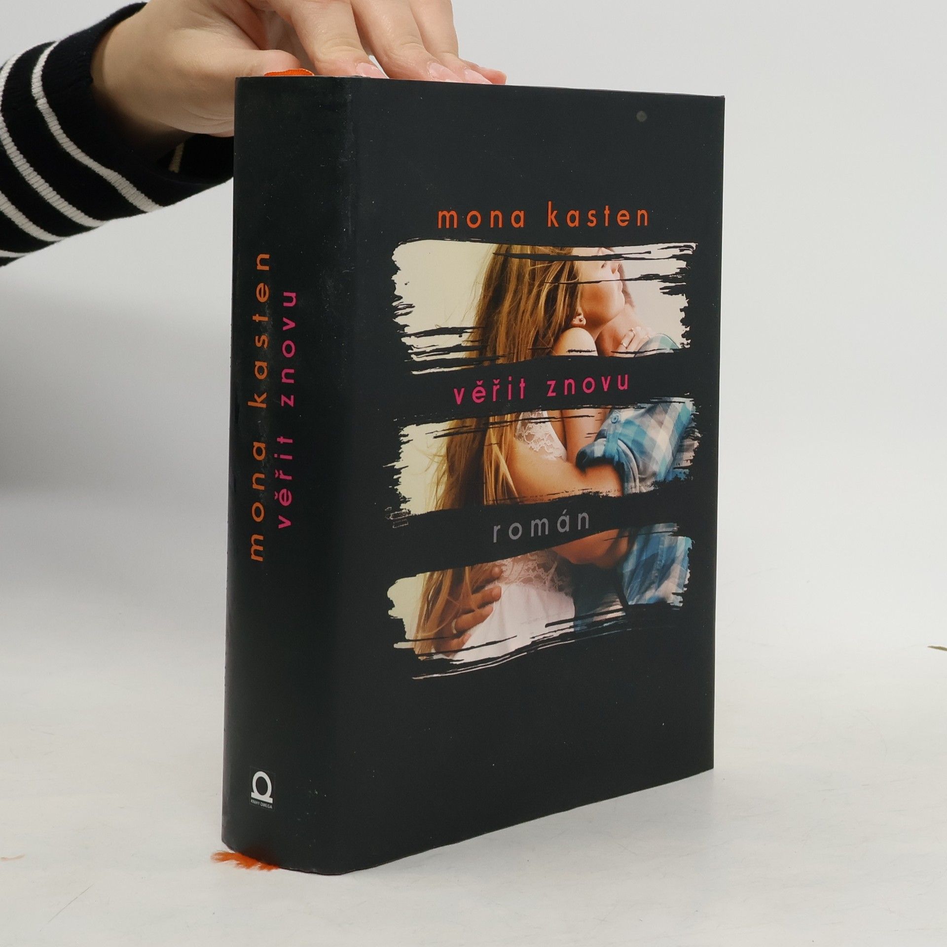 Mona Kasten Věřit znovu