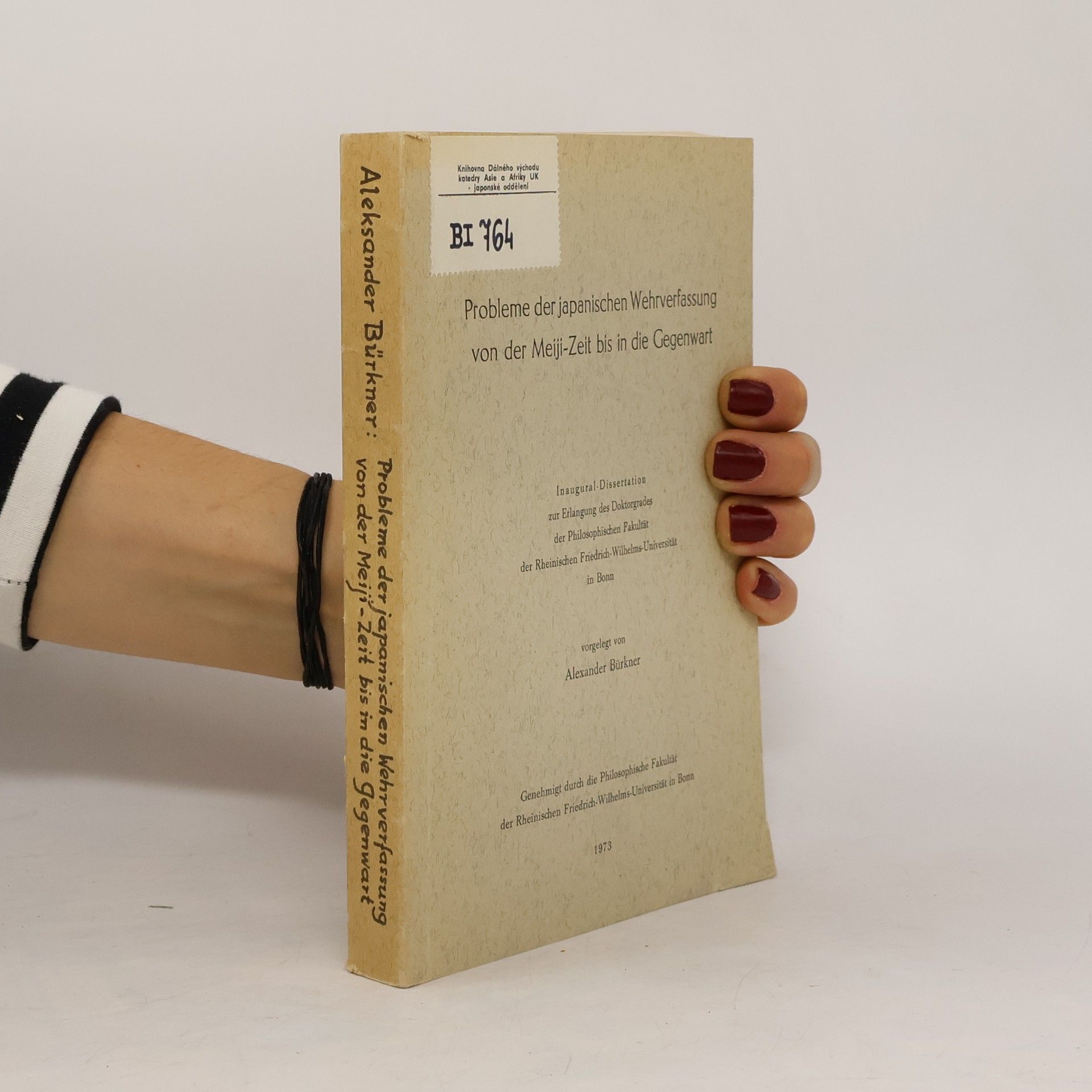 Probleme der japanischen Wehrverfassung von der Meiji-Zeit bis in die Gegenwart