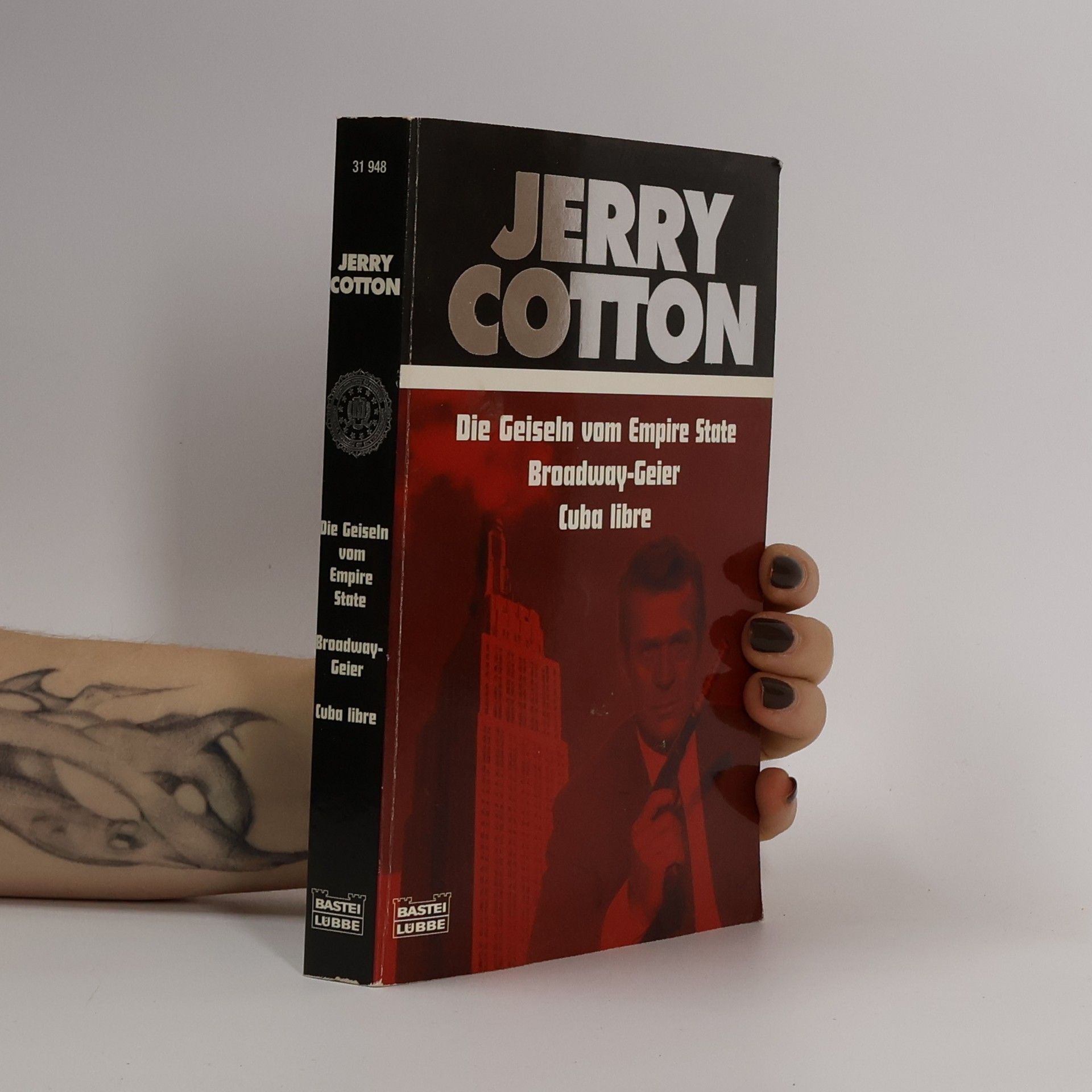 Jerry Cotton Jerry Cotton, Die Geiseln vom Empire State. Jerry Cotton, Broadway-Geier. Jerry Cotton, Cuba libre