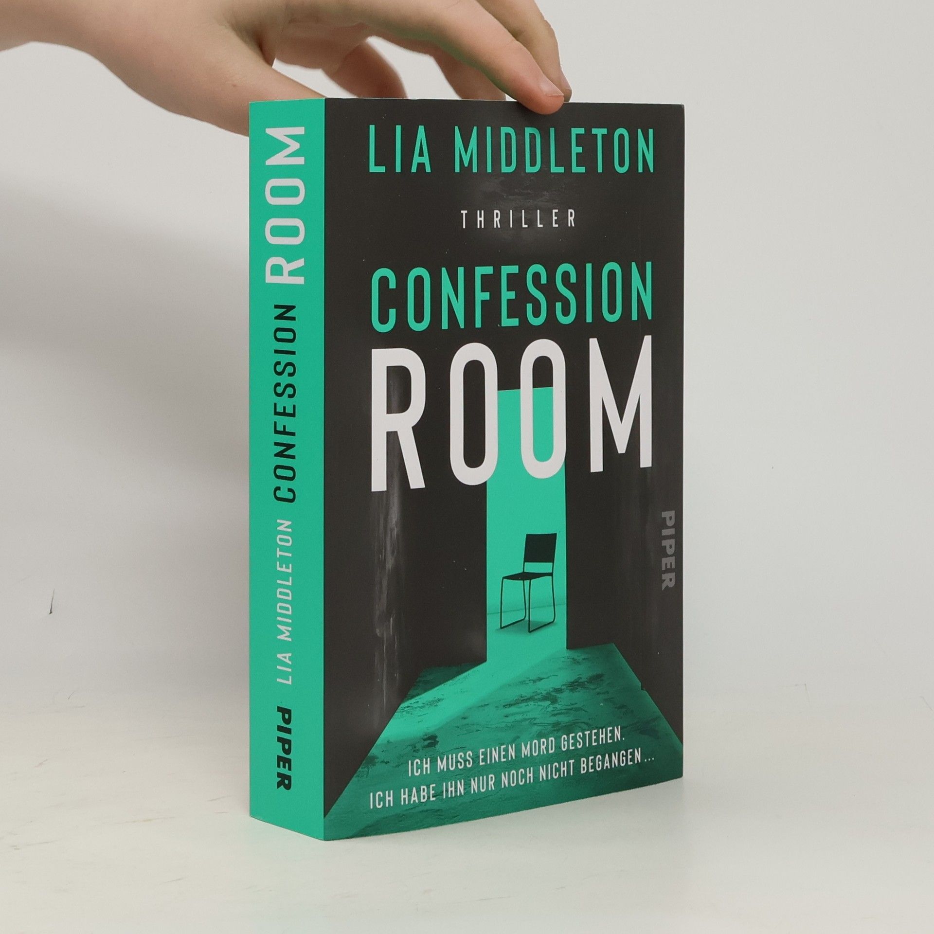 Lia Middleton Confession Room