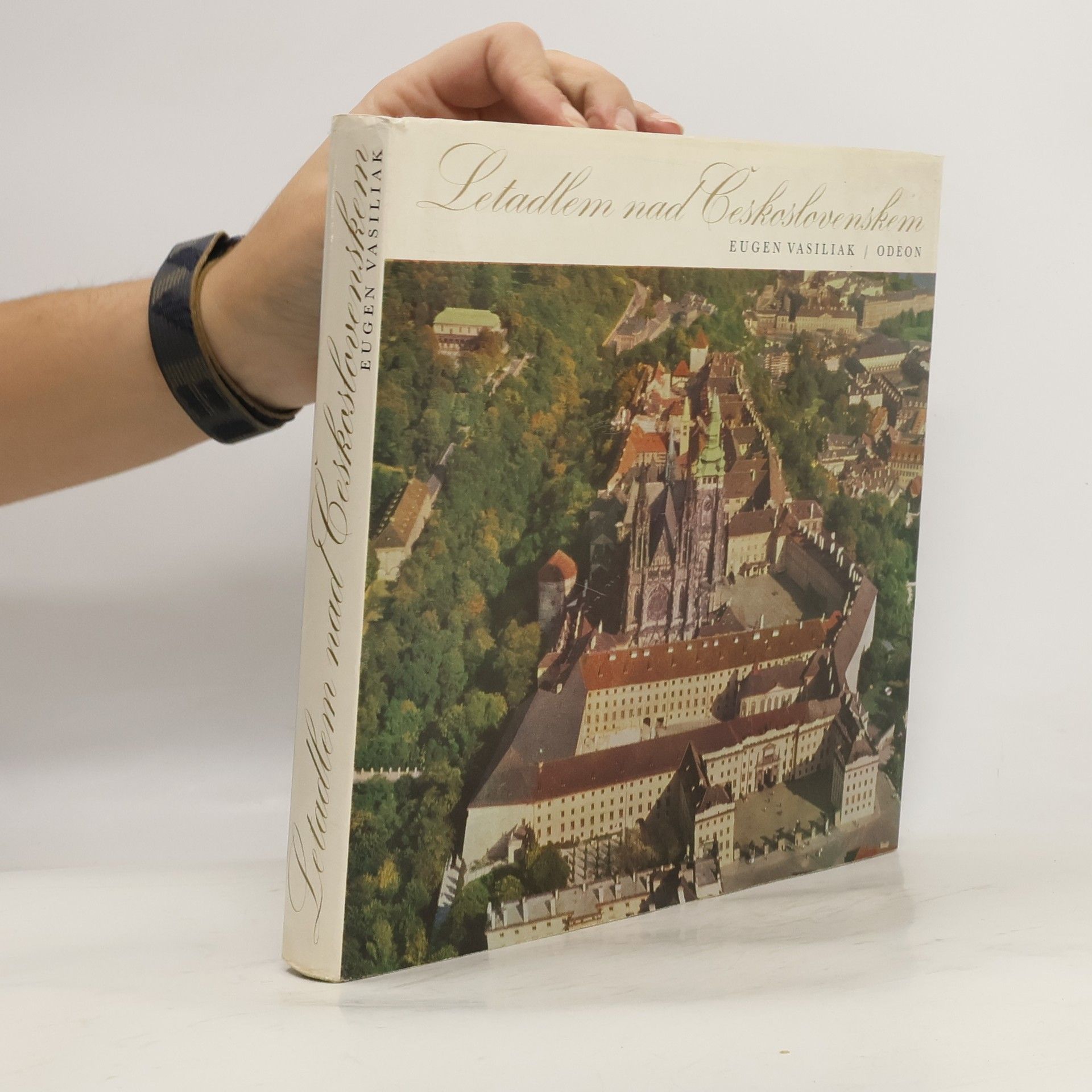 Eugen Vasiliak Letadlem nad Československem