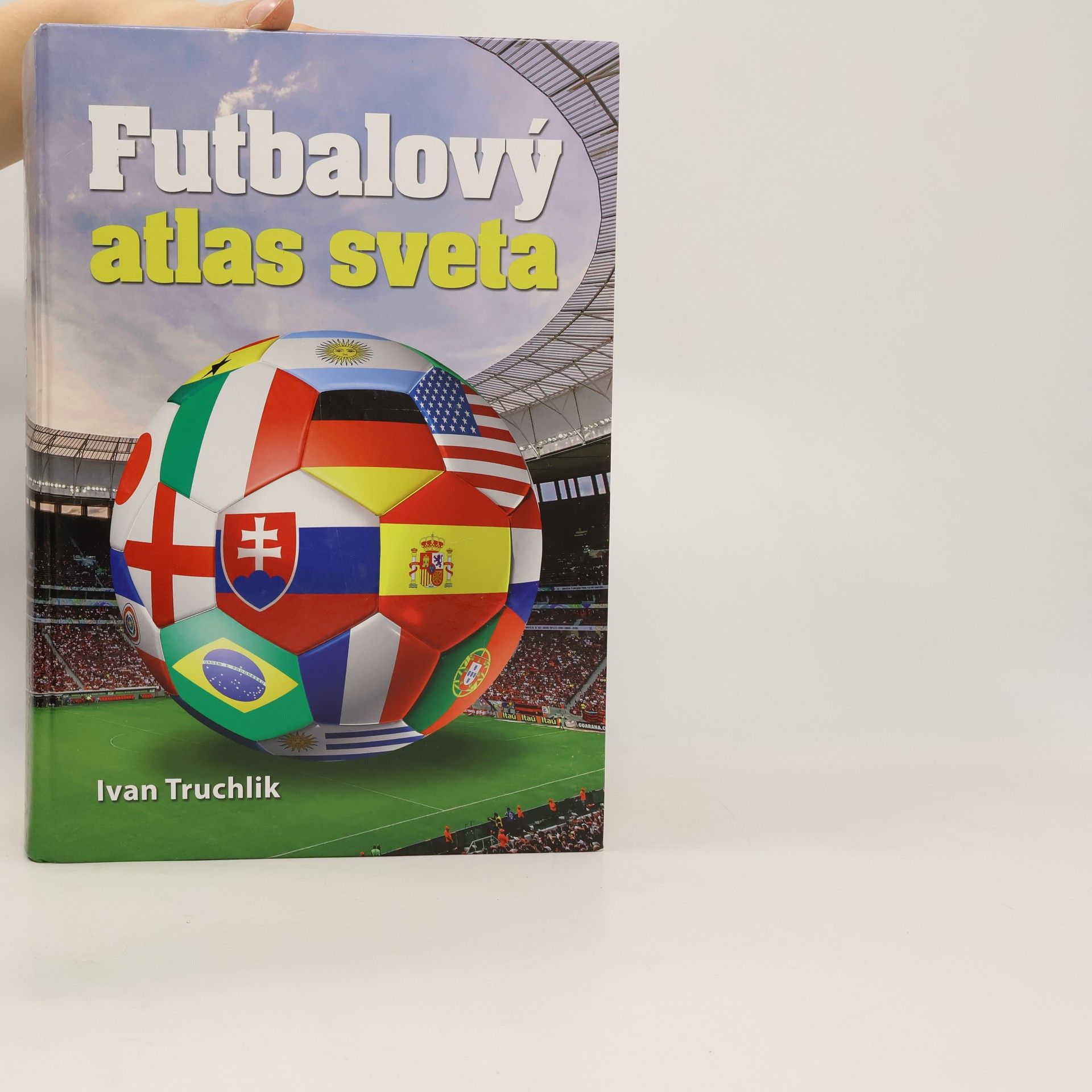 Ivan Truchlik Futbalový atlas sveta