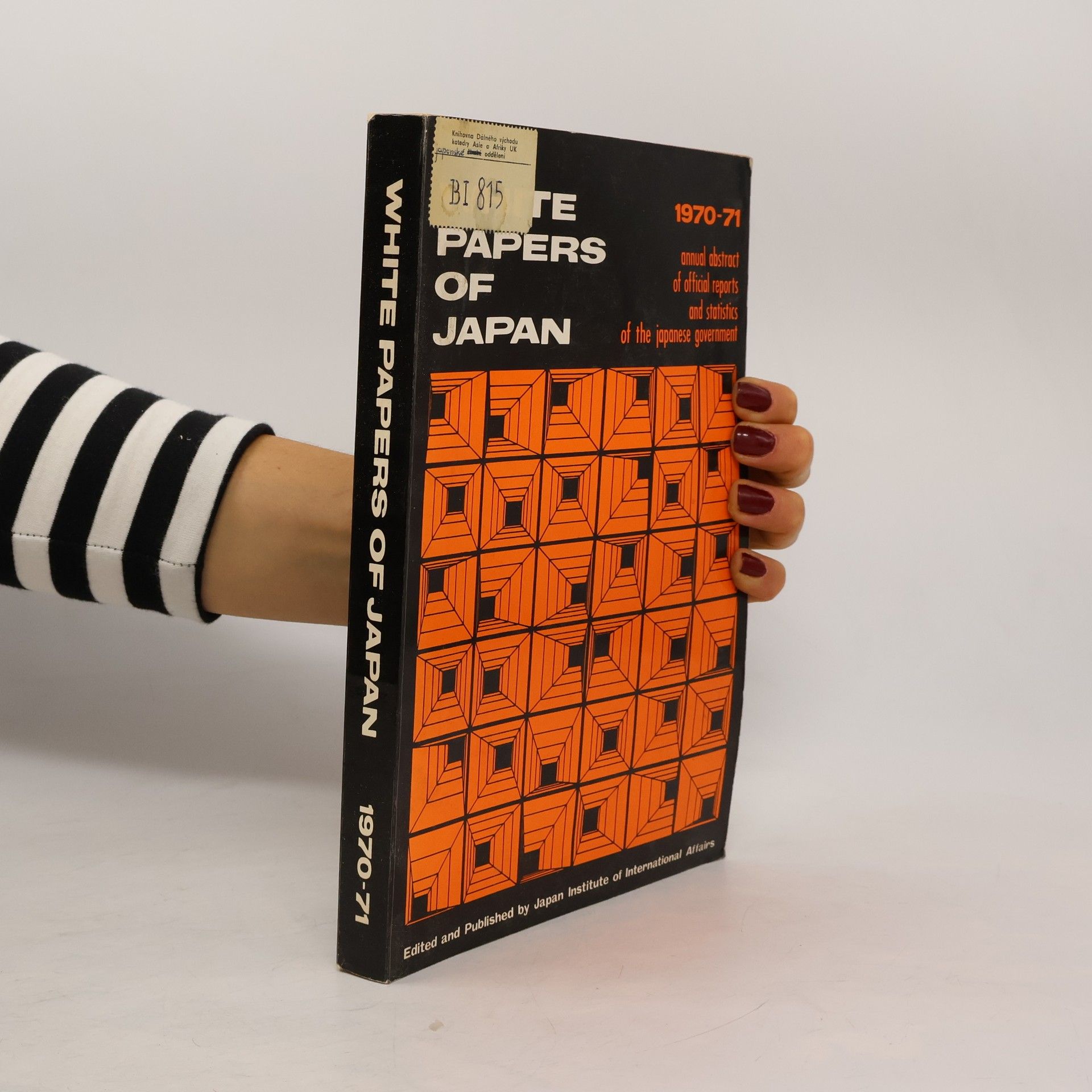 Various authors White Papers of Japan 1970-71