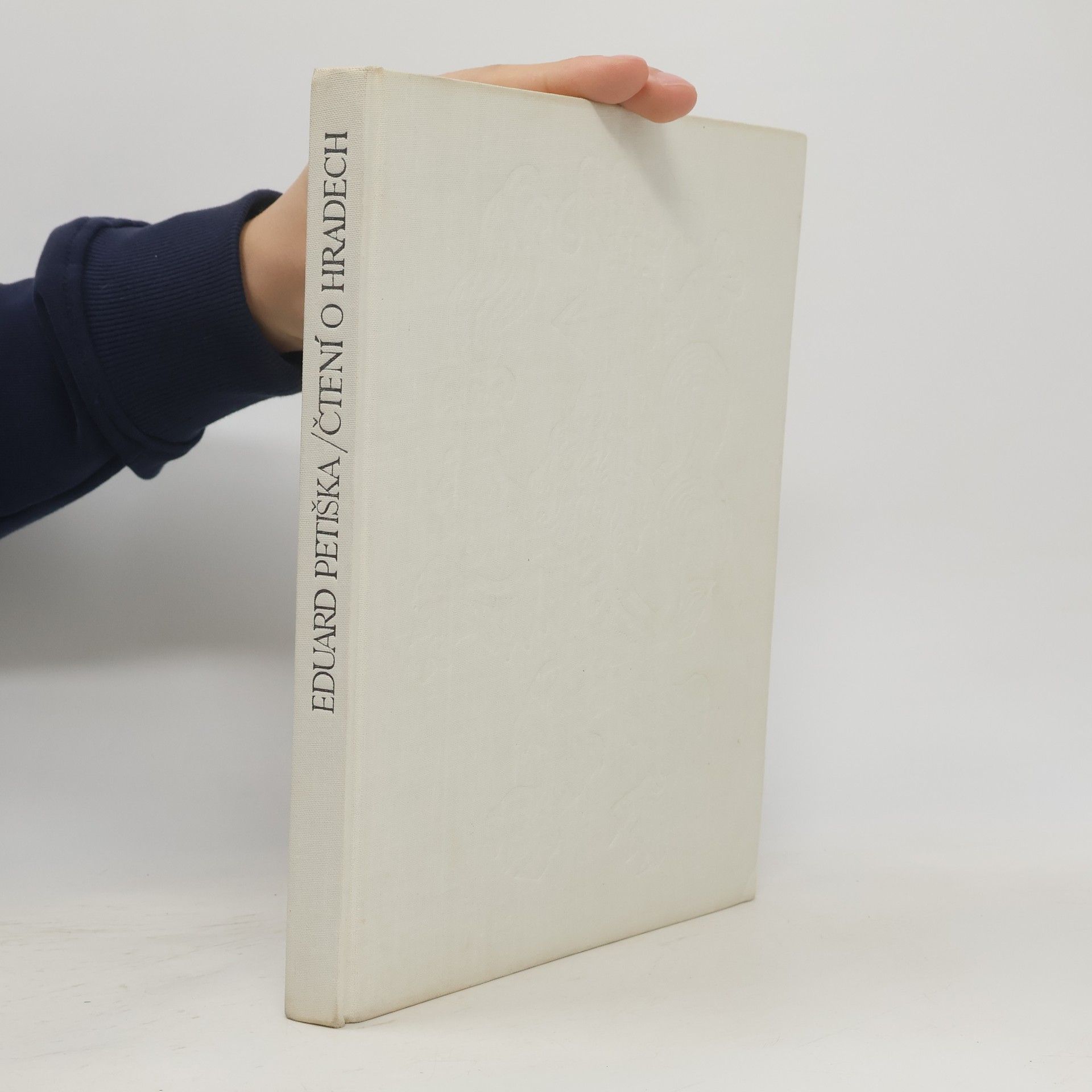 Eduard Petiška Čtení o hradech