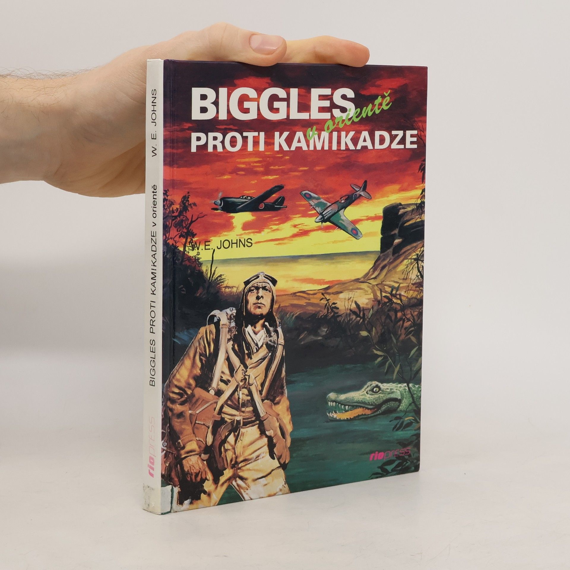 William Earl Johns Biggles proti kamikadze v Orientě