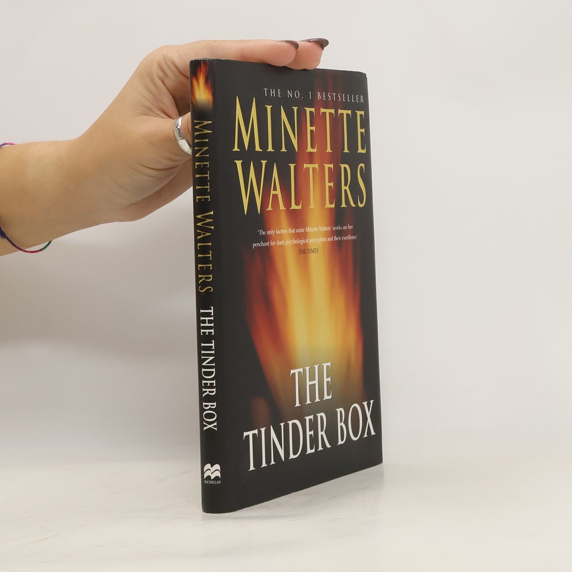 Minette Walters The Tinder Box