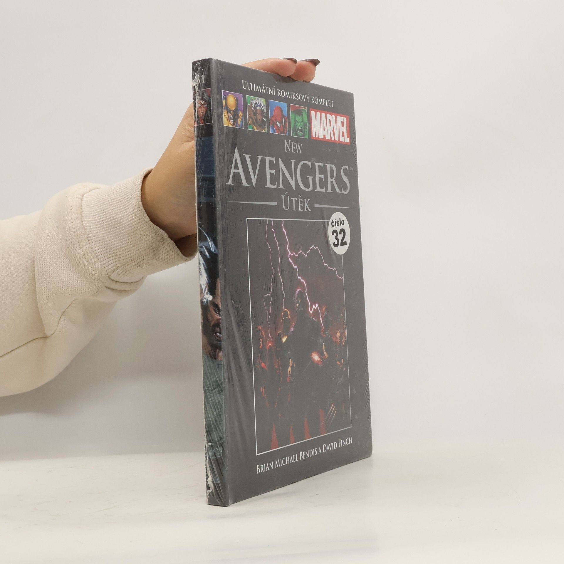 Ultimátní komiksový komplet 31. New Avengers. Útěk