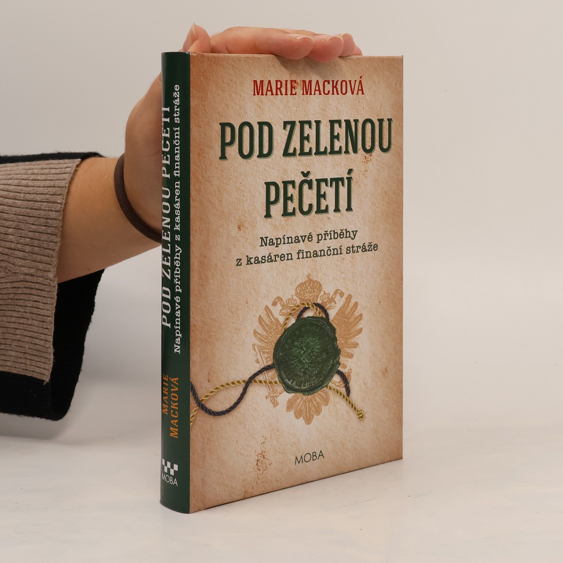 Marie Macková Pod zelenou pečetí