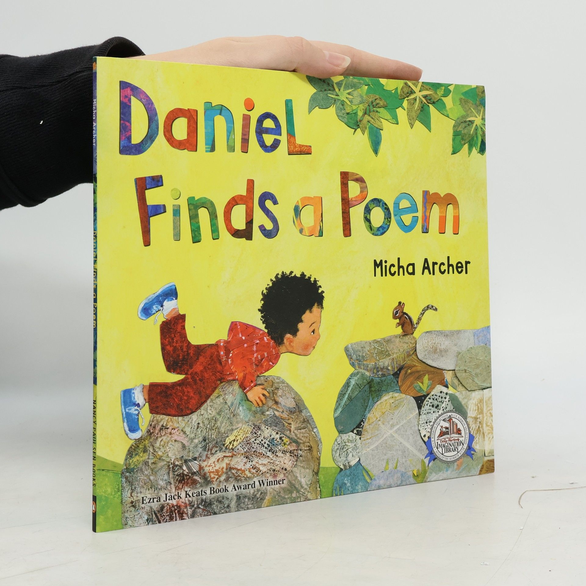 Micha Archer Daniel Finds a Poem