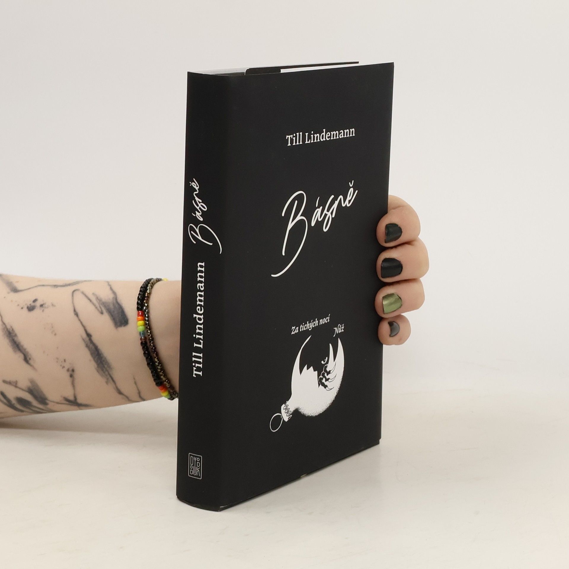 Básně: Za tichých nocí / Nůž