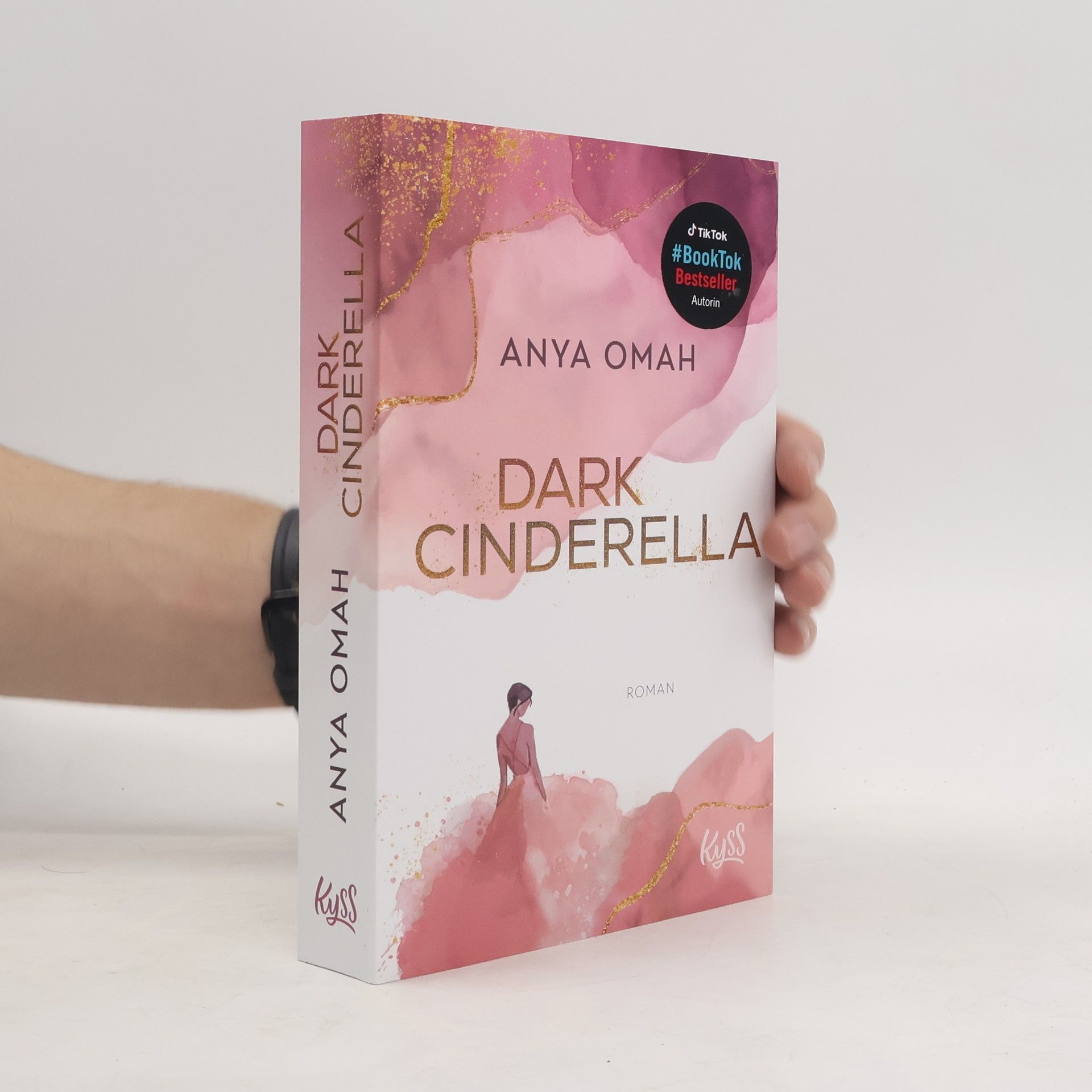 Anya Omah Dark Cinderella