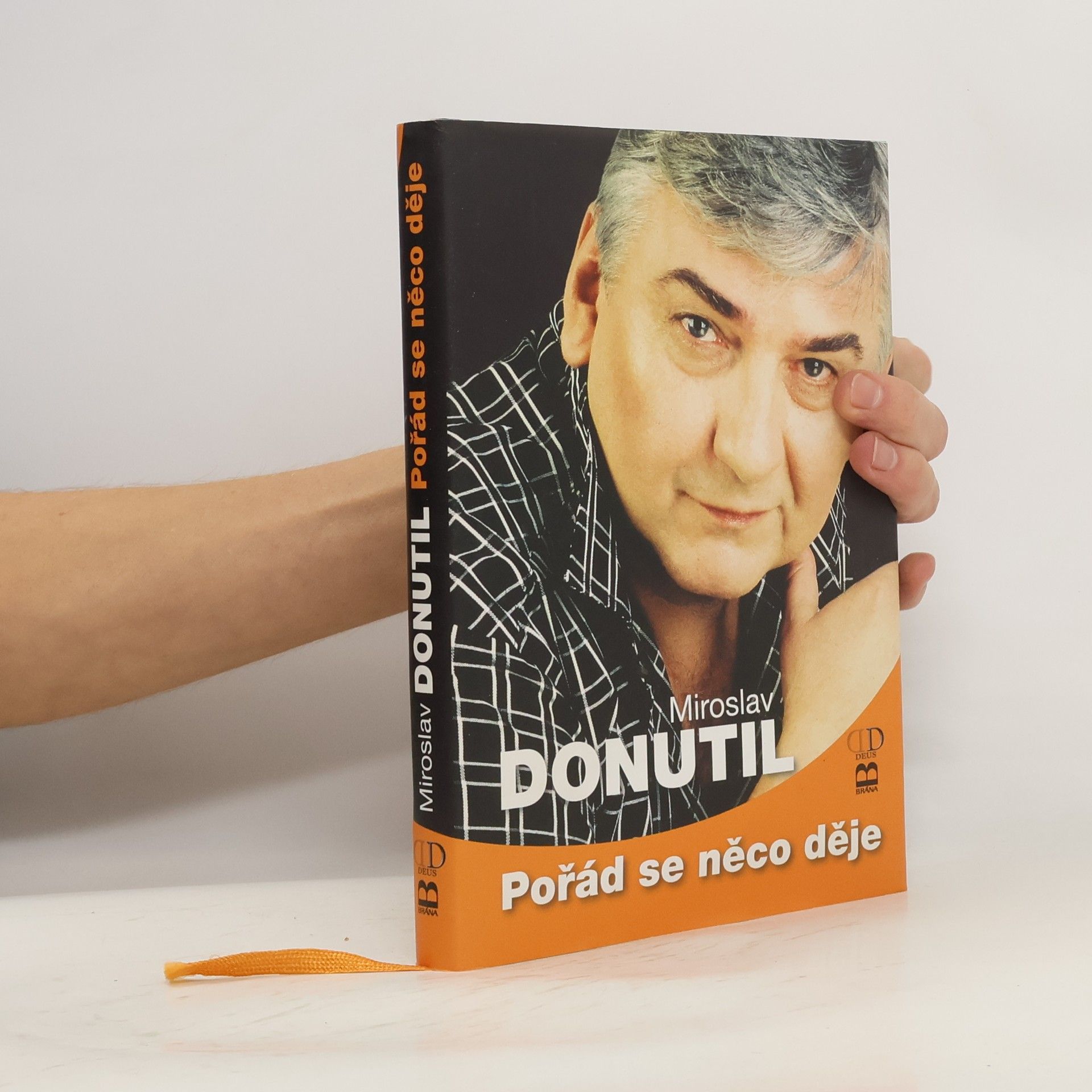 Miroslav Donutil Pořád se něco děje