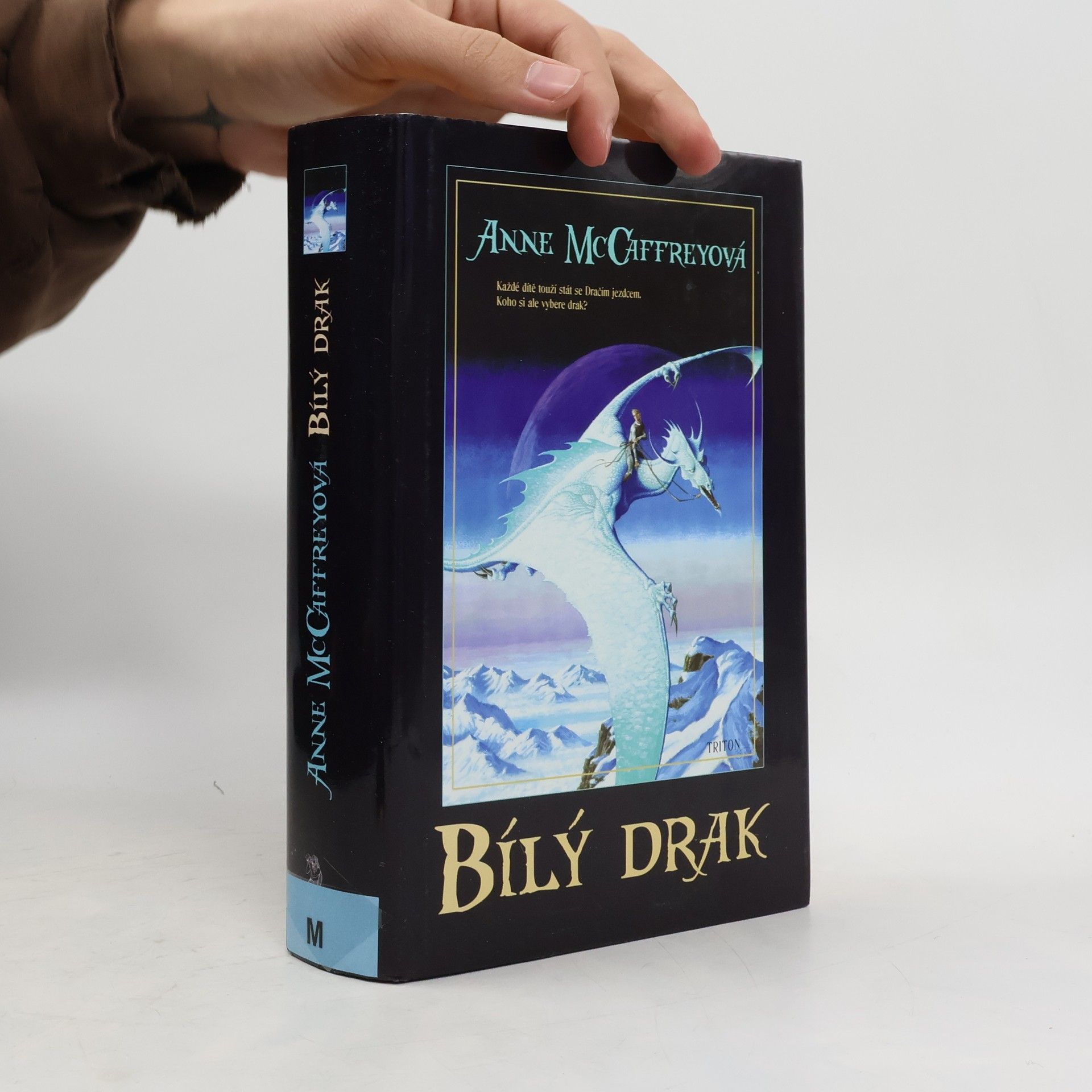 Anne Mac Caffrey Bílý drak