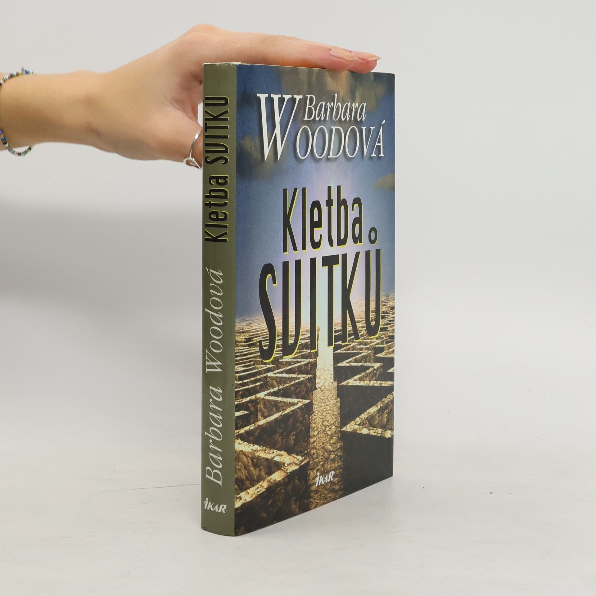 Barbara Wood Kletba svitků