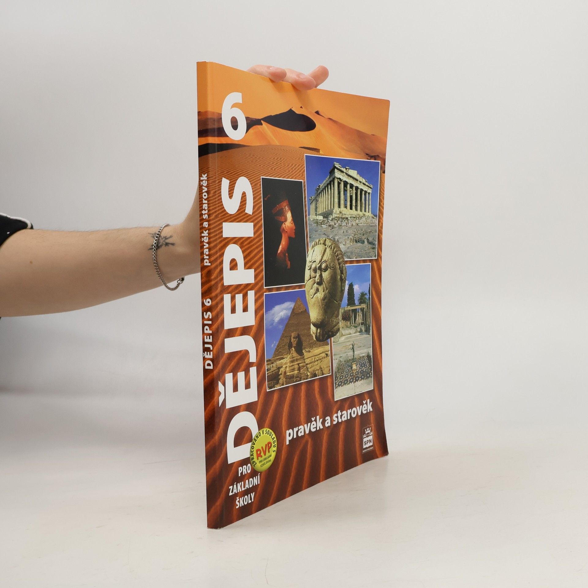 Veronika Válková Dějepis 6 : pravěk a starověk : pro základní školy