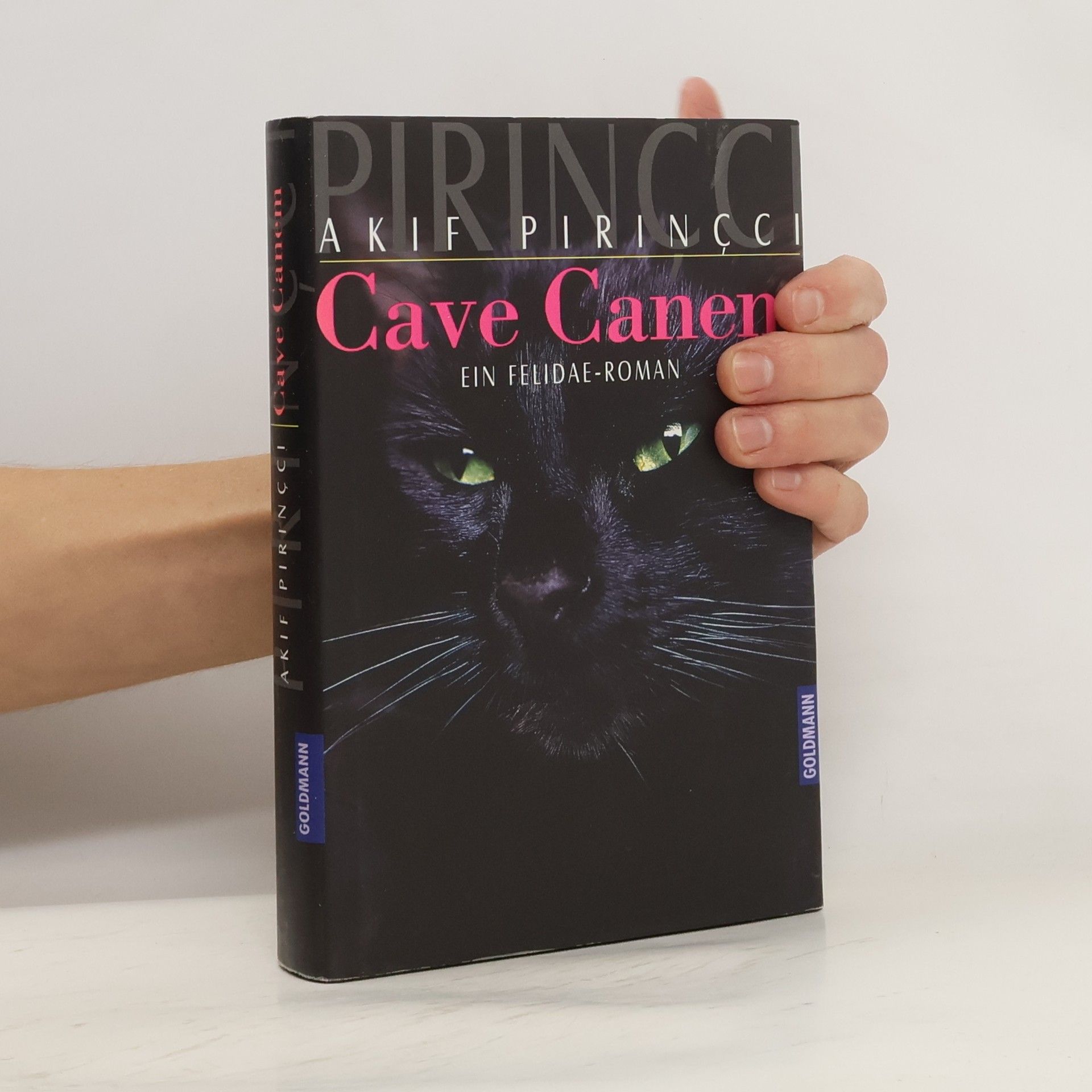 Akif Pirinçci Cave canem