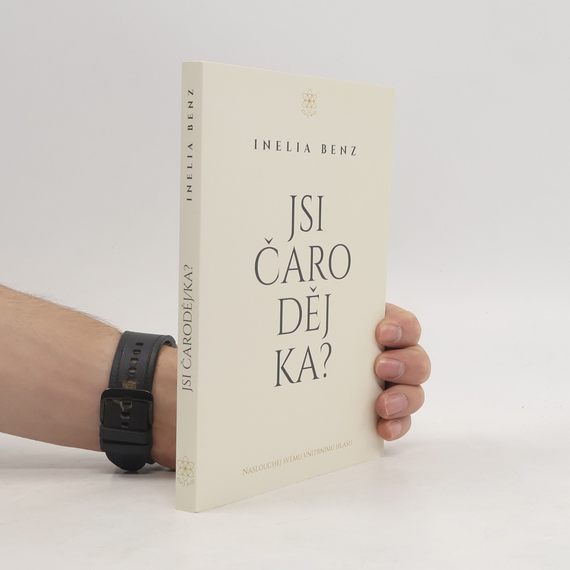 Inelia Benz Jsi Čarodějka?