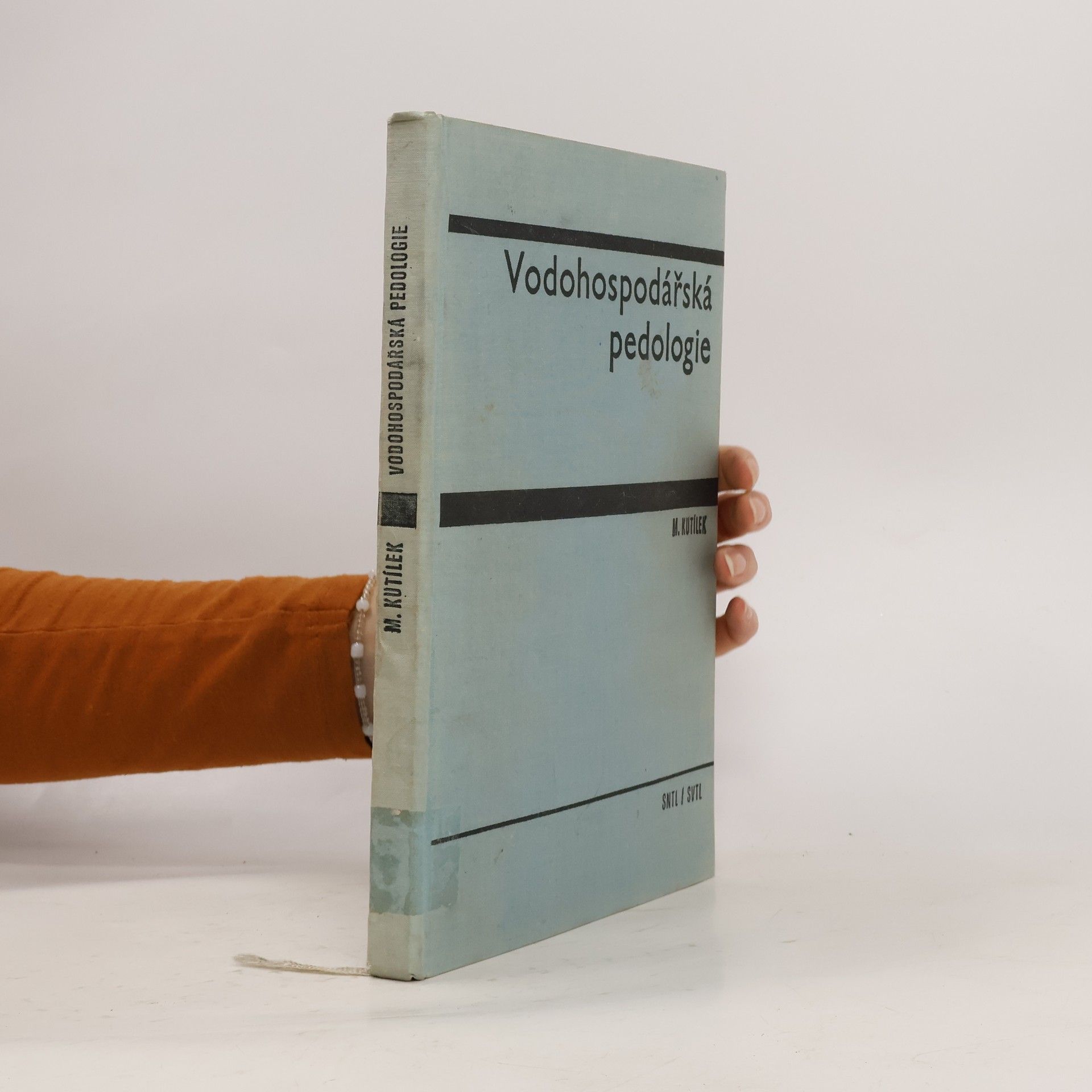 Vodohospodářská pedologie