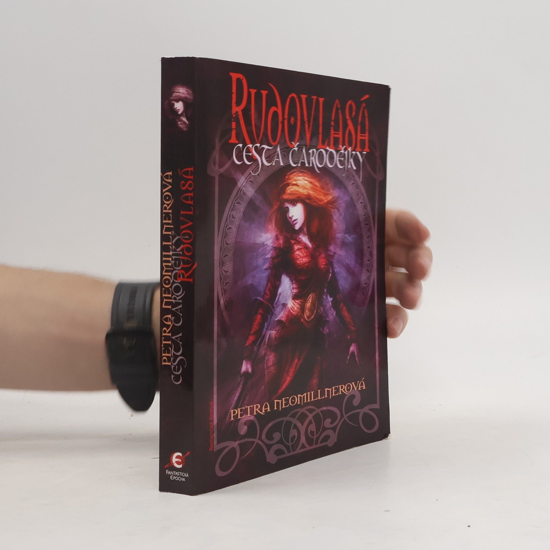 Rudovlasá. Cesta čarodějky