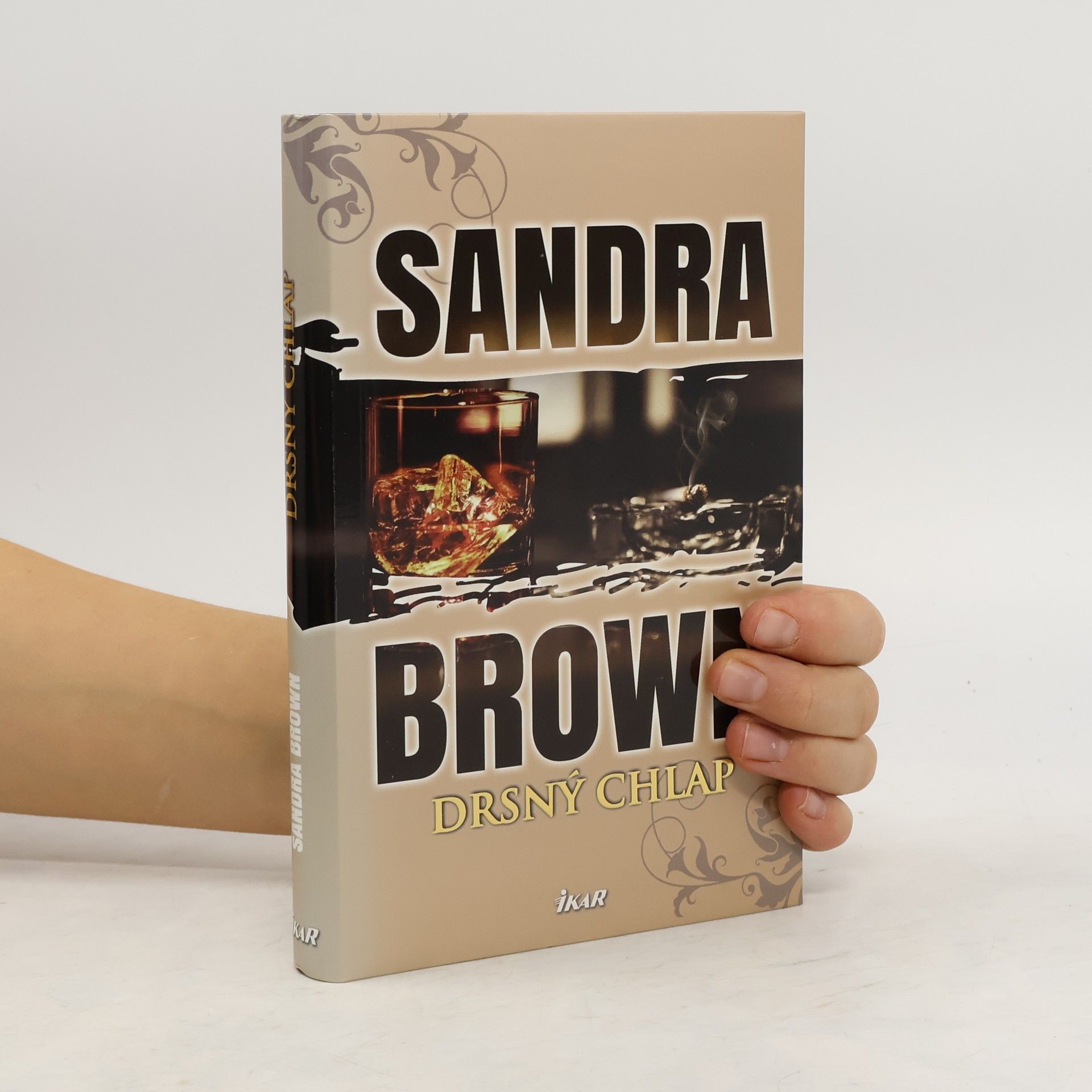 Sandra Brown Drsný chlap