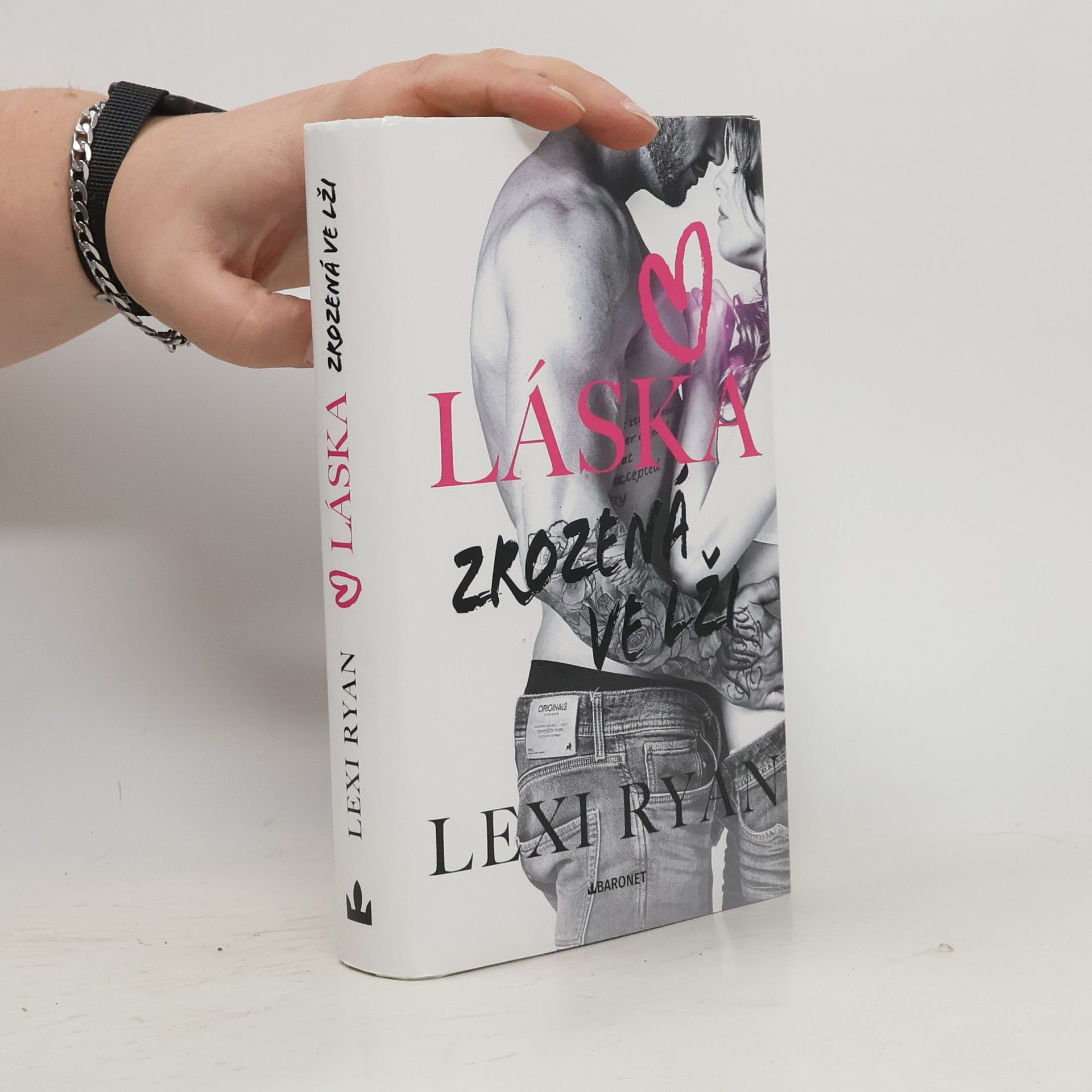 Klára Žemličková Láska zrozená ve lži