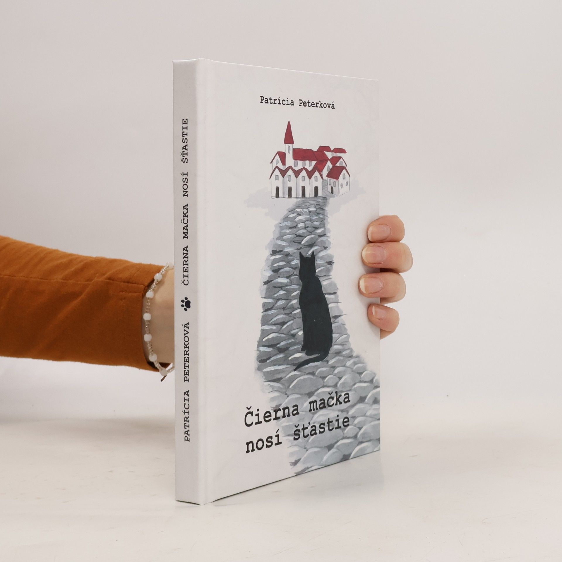 Patrícia Peterková Černá mačka nosí šťastie