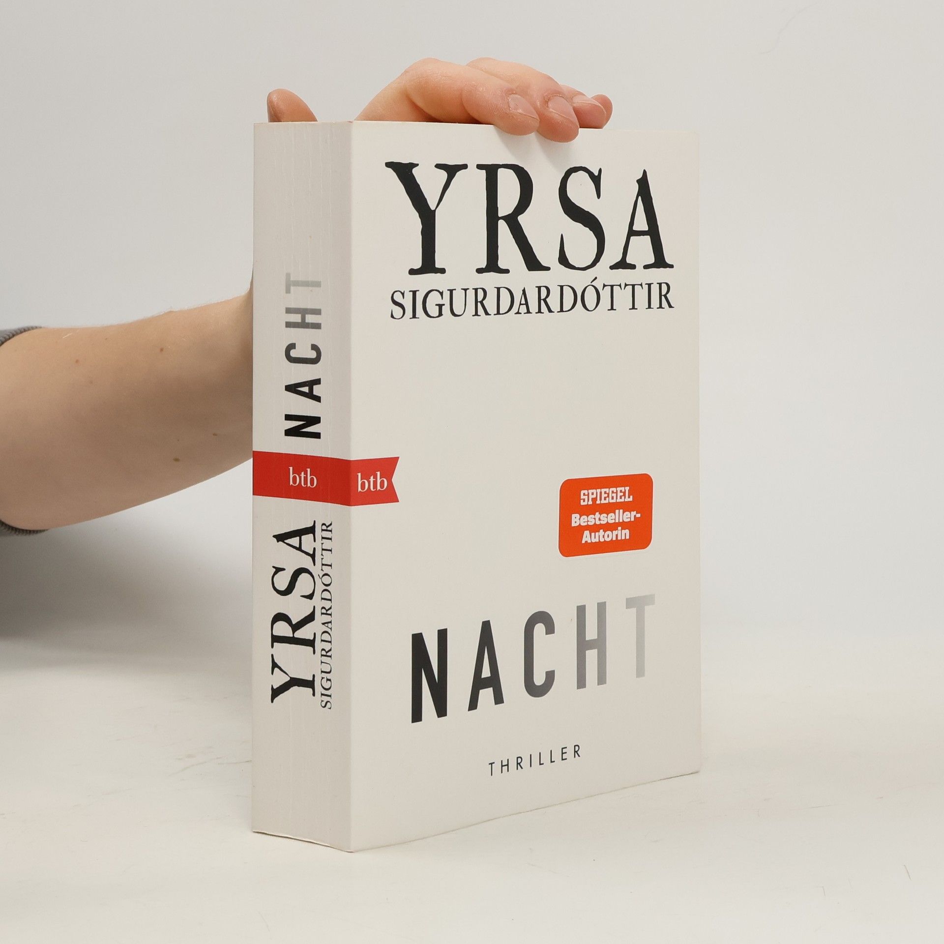 Yrsa Sigurðardóttir NACHT