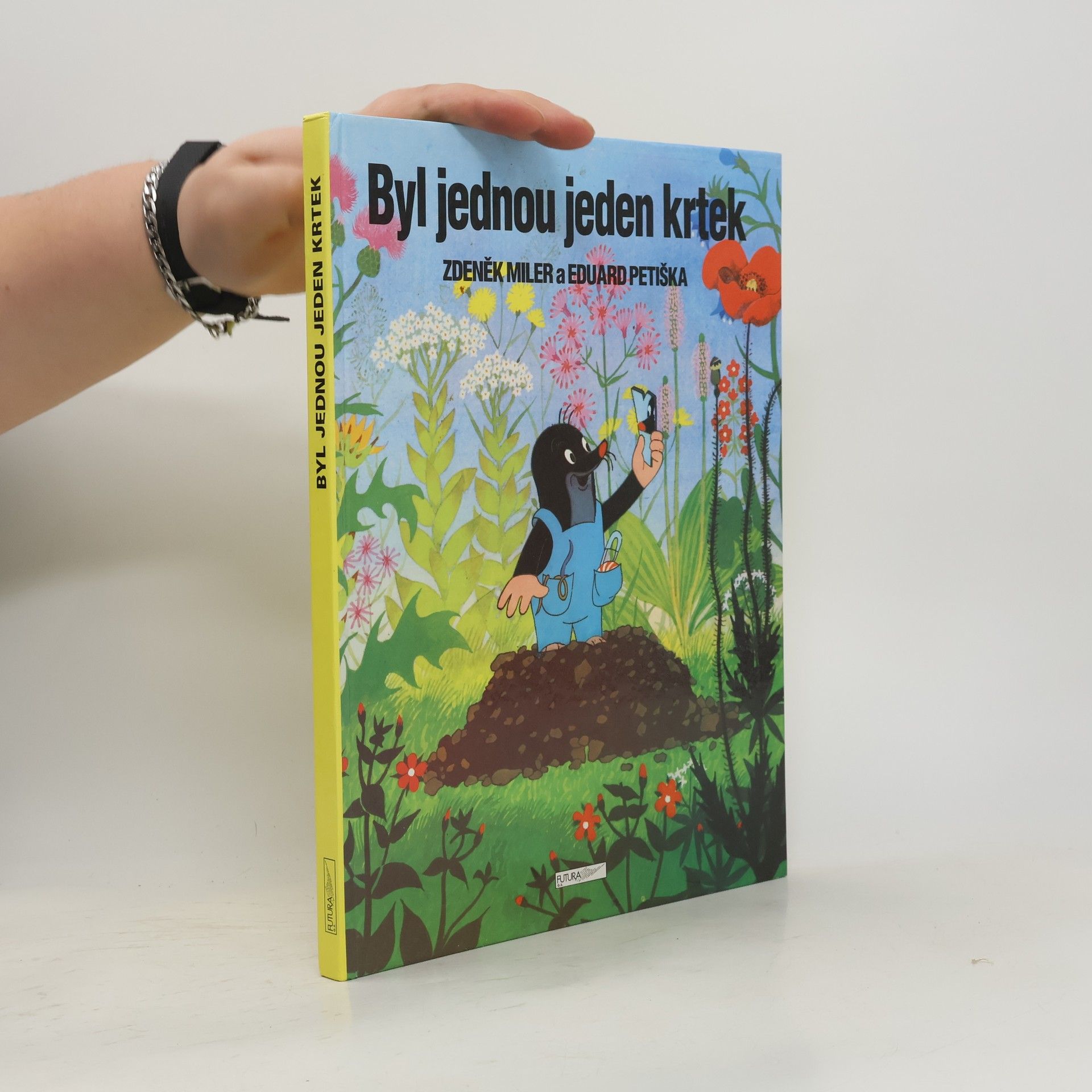 Eduard Petiška Byl jednou jeden krtek