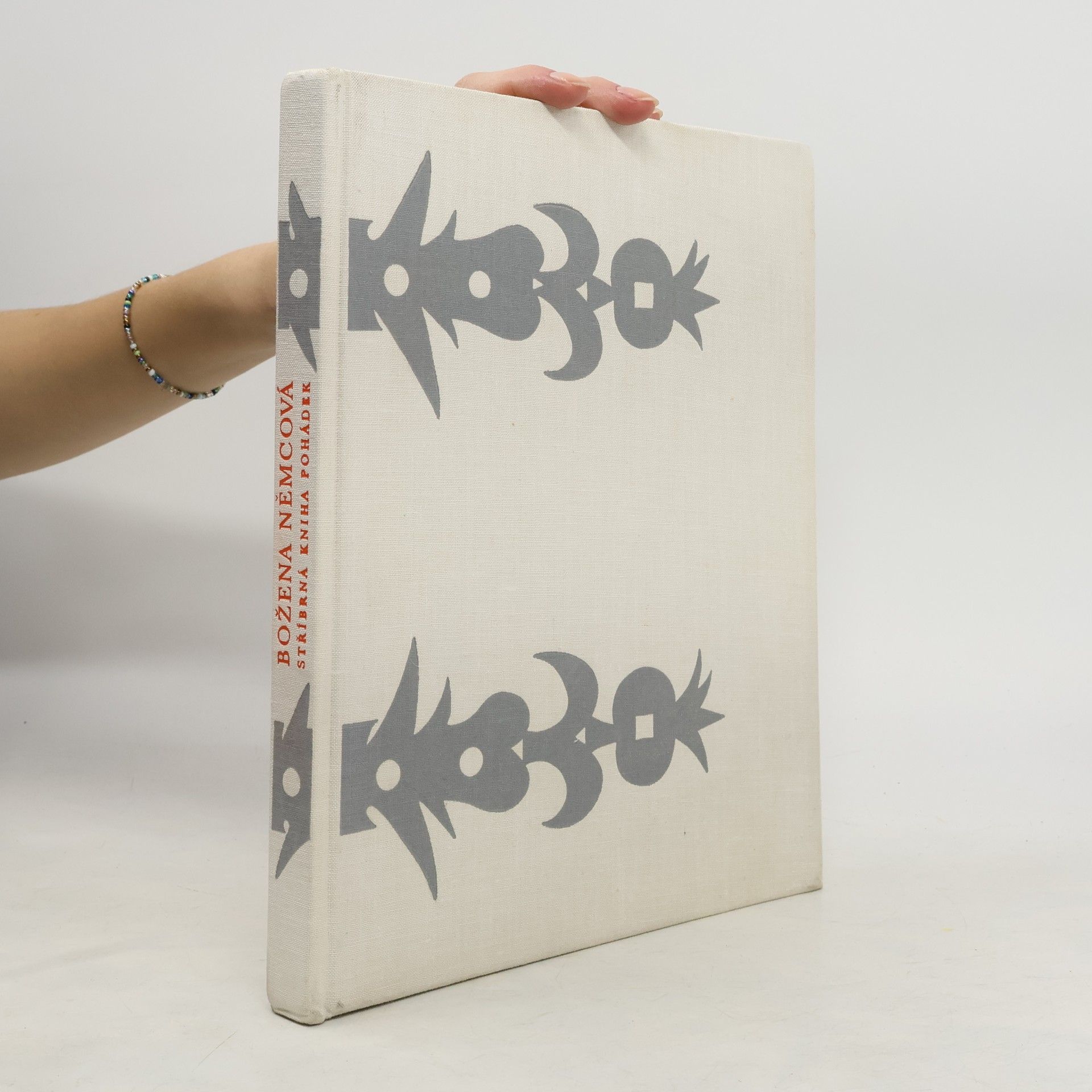 Božena Němcová Stříbrná kniha pohádek