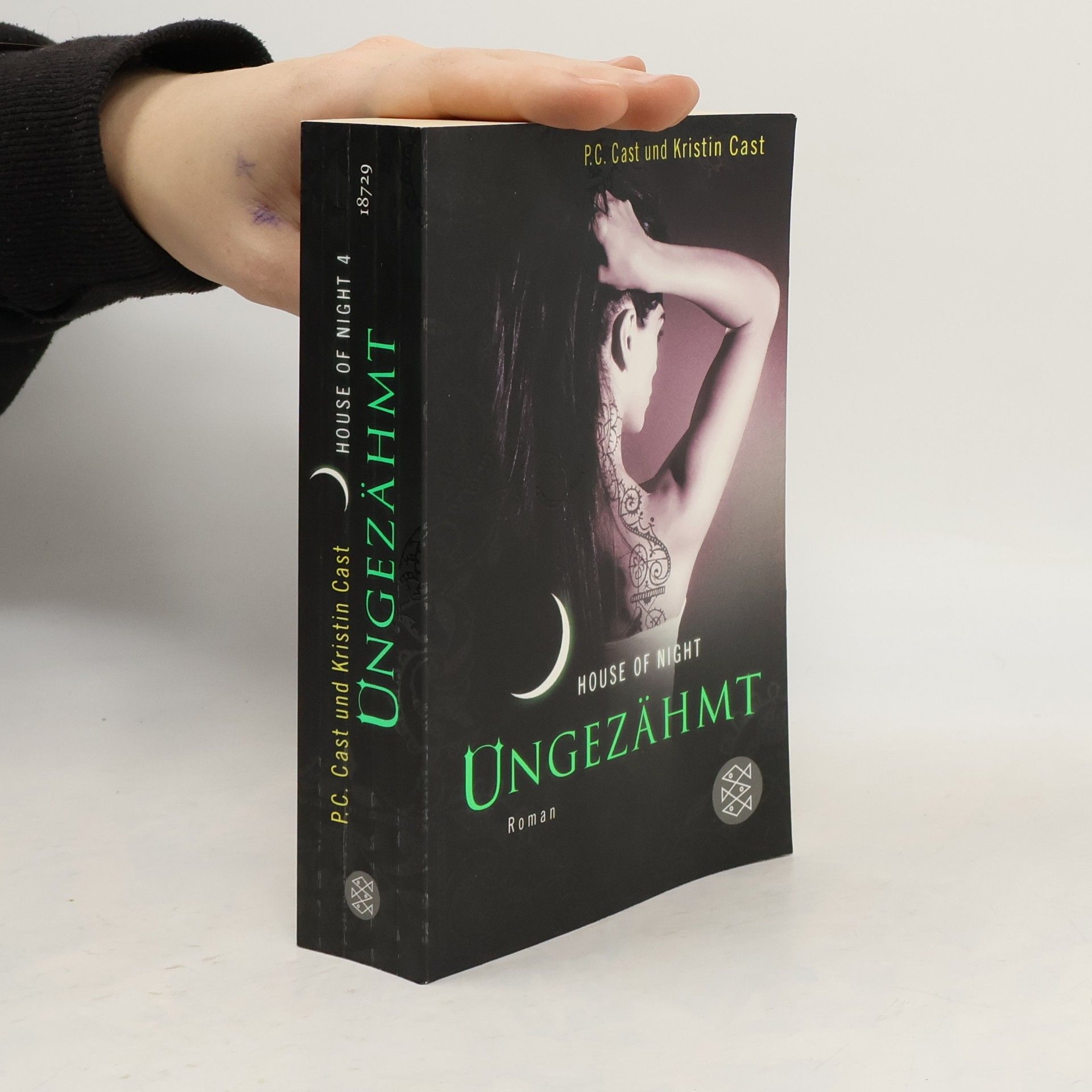 Phyllis Christine Cast House of Night 4. Ungezähmt