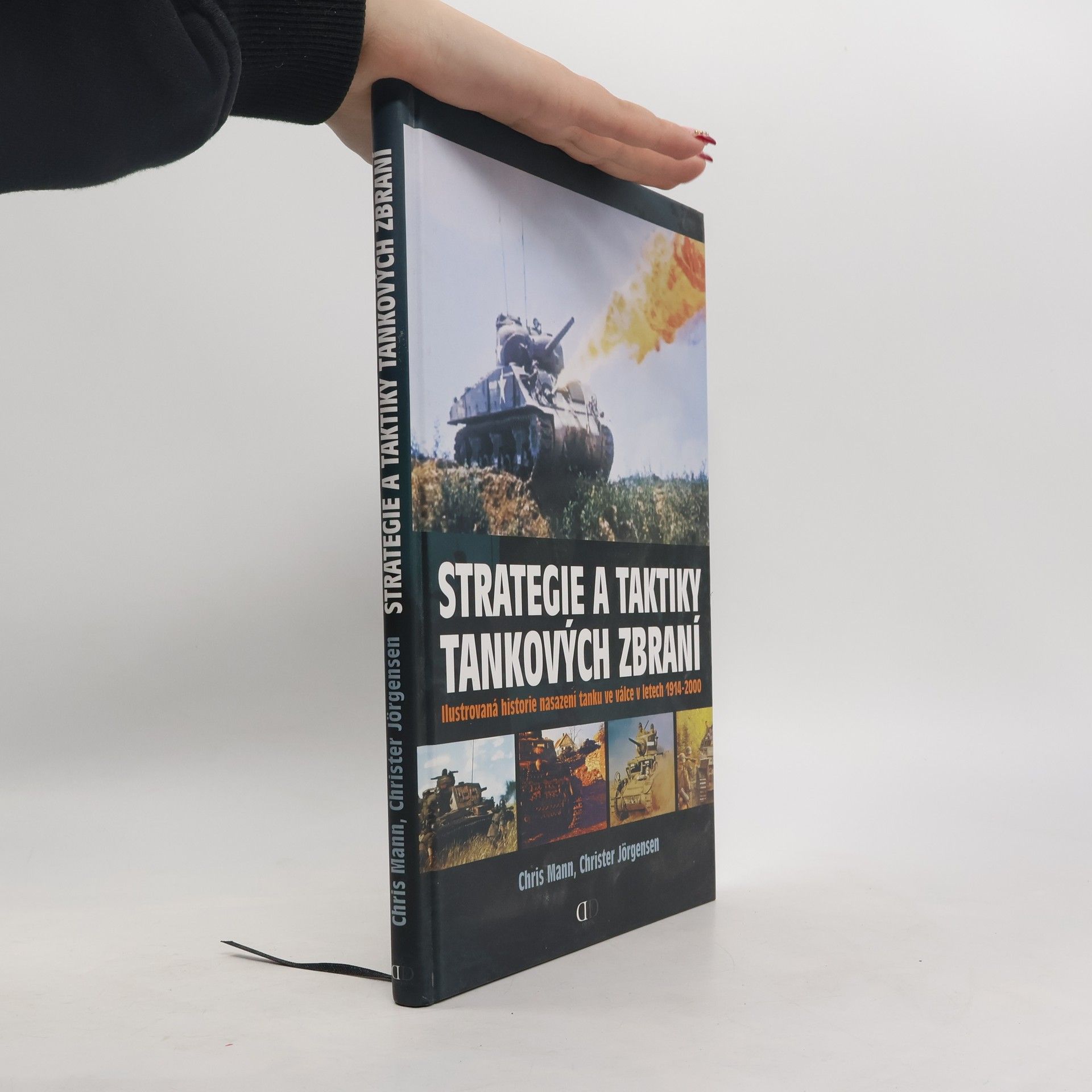 Chris Mann Strategie a taktiky tankových zbraní