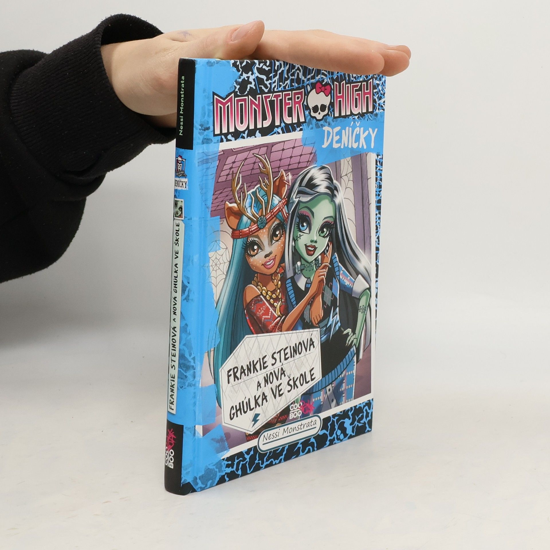 Frankie Steinová a nová ghúlka ve škole