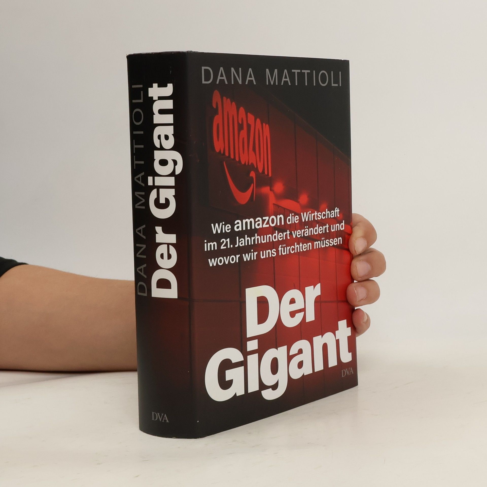Dana Mattioli Der Gigant