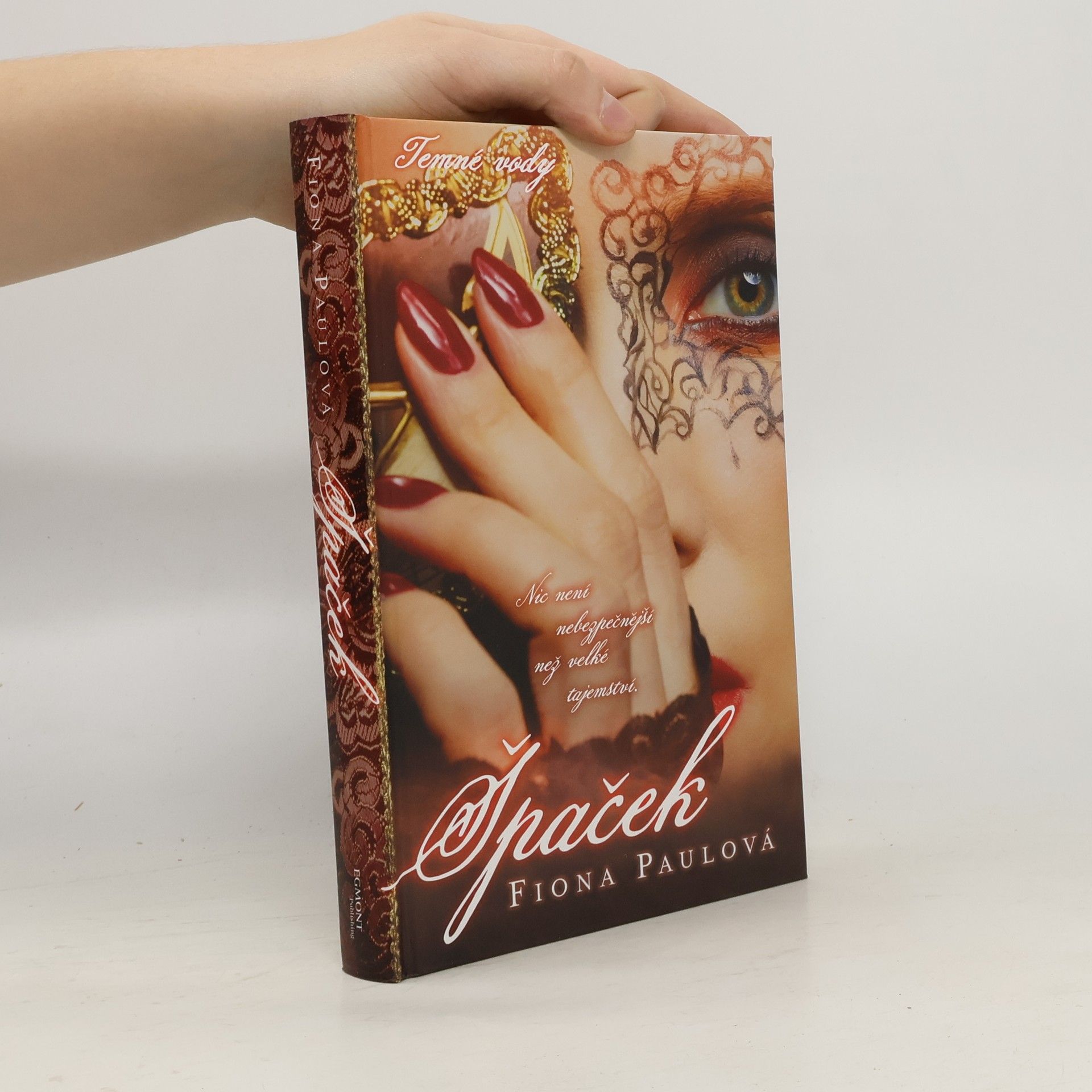 Fiona Paul Špaček. Temné vody 3.
