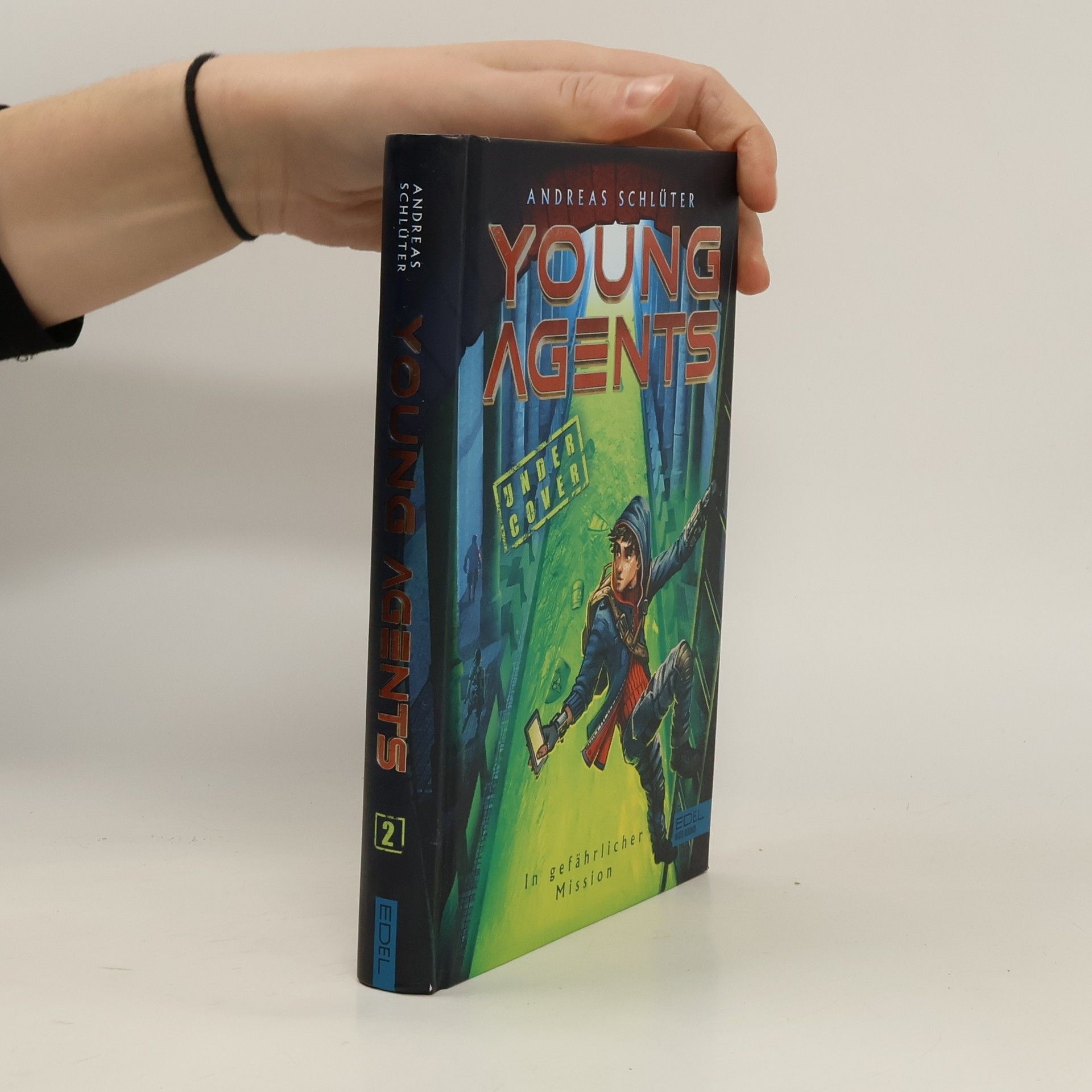 Andreas Schlüter Young Agents