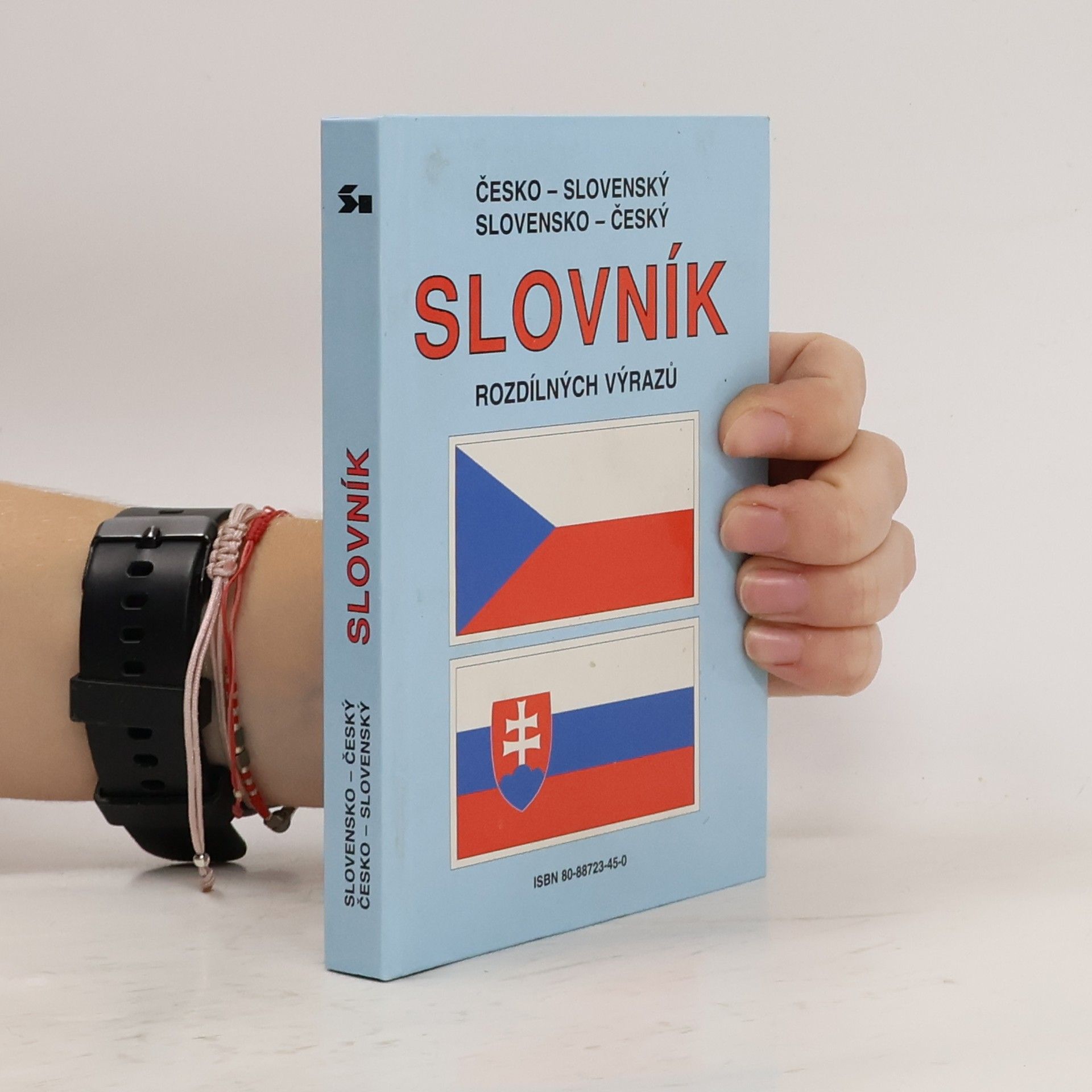 Slovensko-český a česko-slovenský slovník rozdílných výrazů
