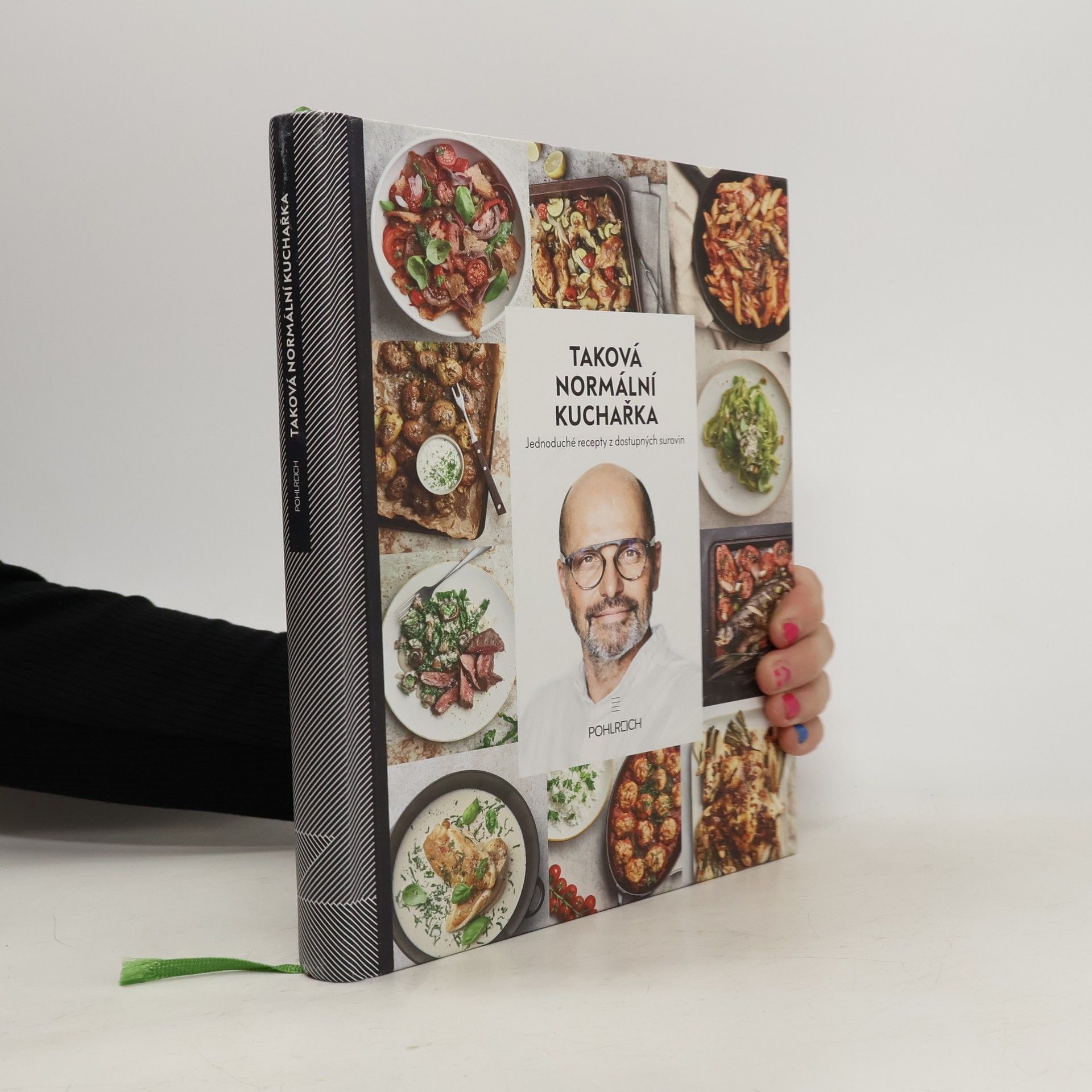 Taková normální kuchařka: Jednoduché recepty z dostupných surovin
