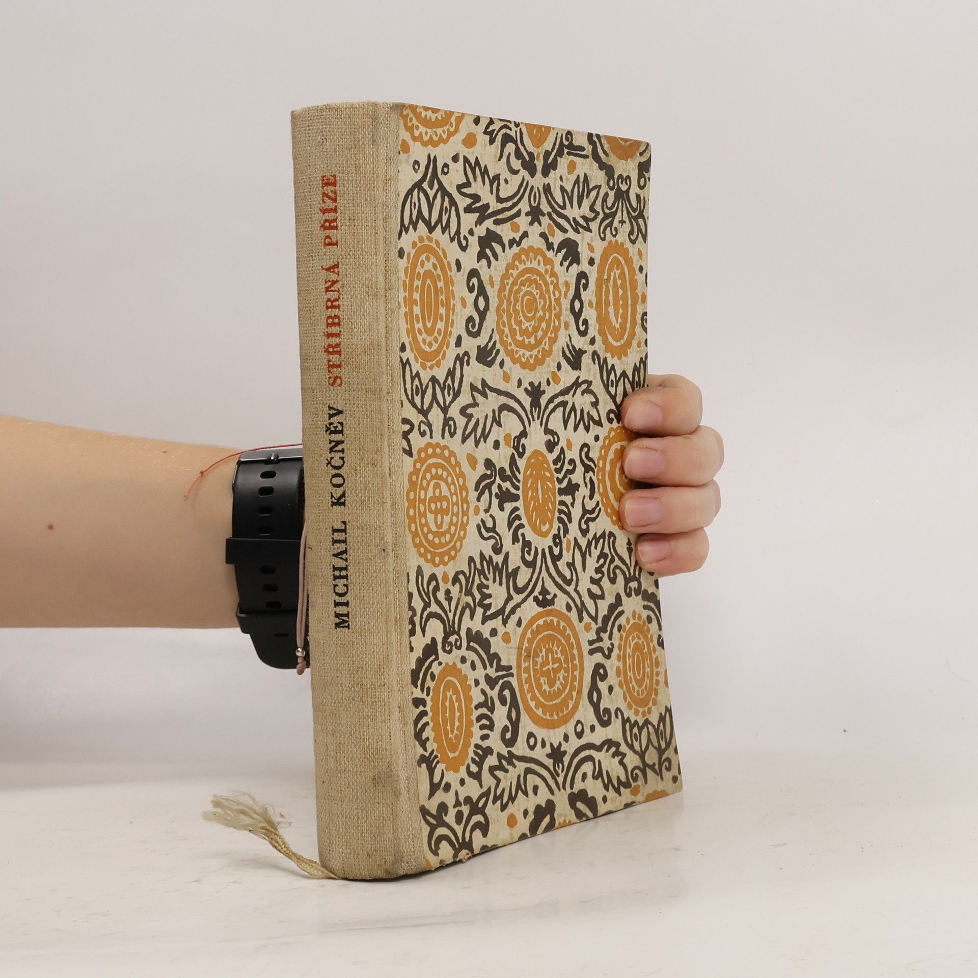 Michail Charlampijevič Kočnev Stříbrná příze: Vyprávění ivanovských tkalců