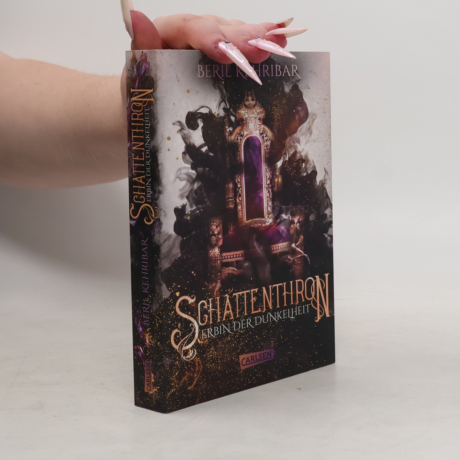 Schattenthron 1: Erbin der Dunkelheit